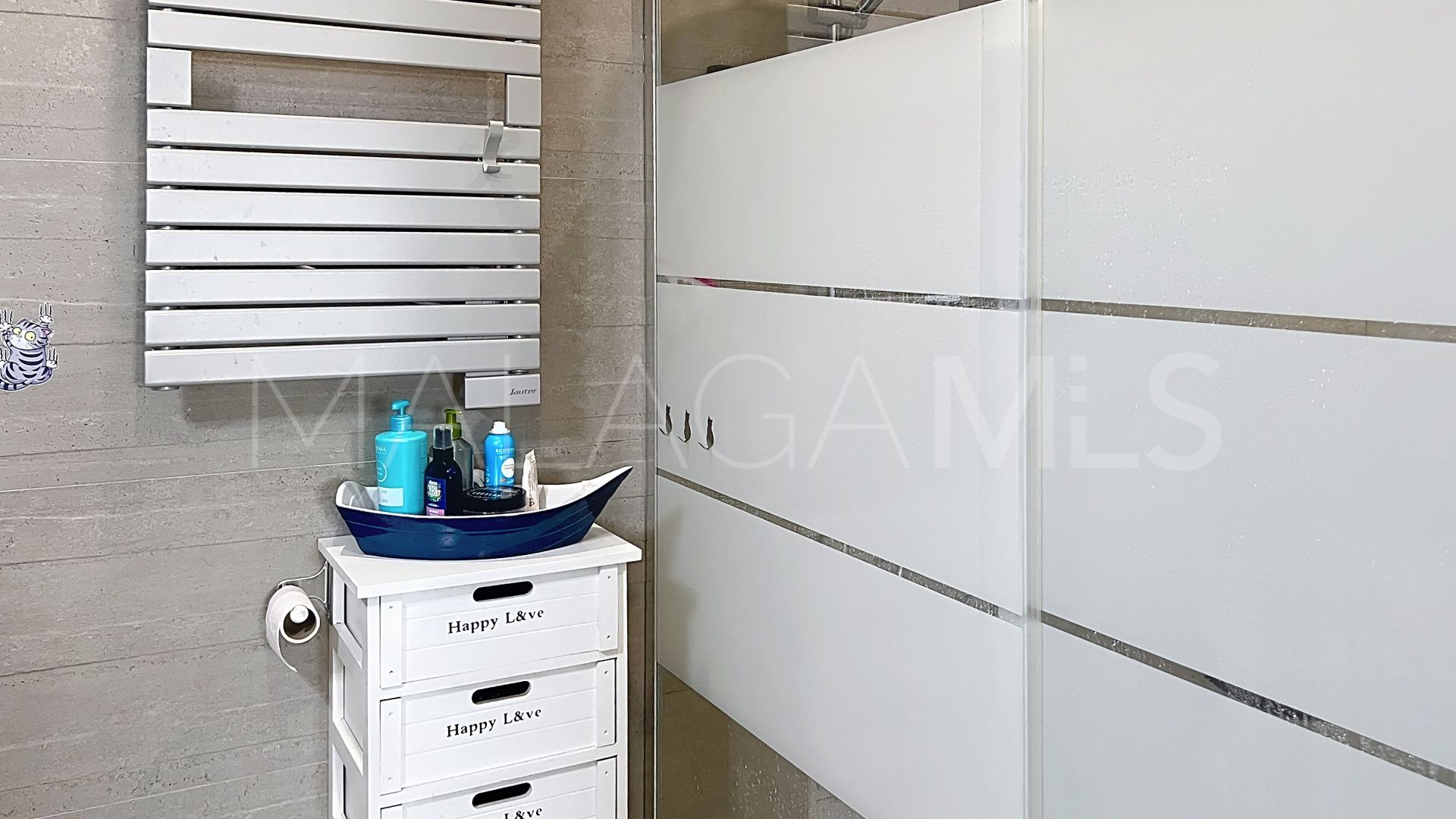 Buy apartment with 2 bedrooms in Manilva