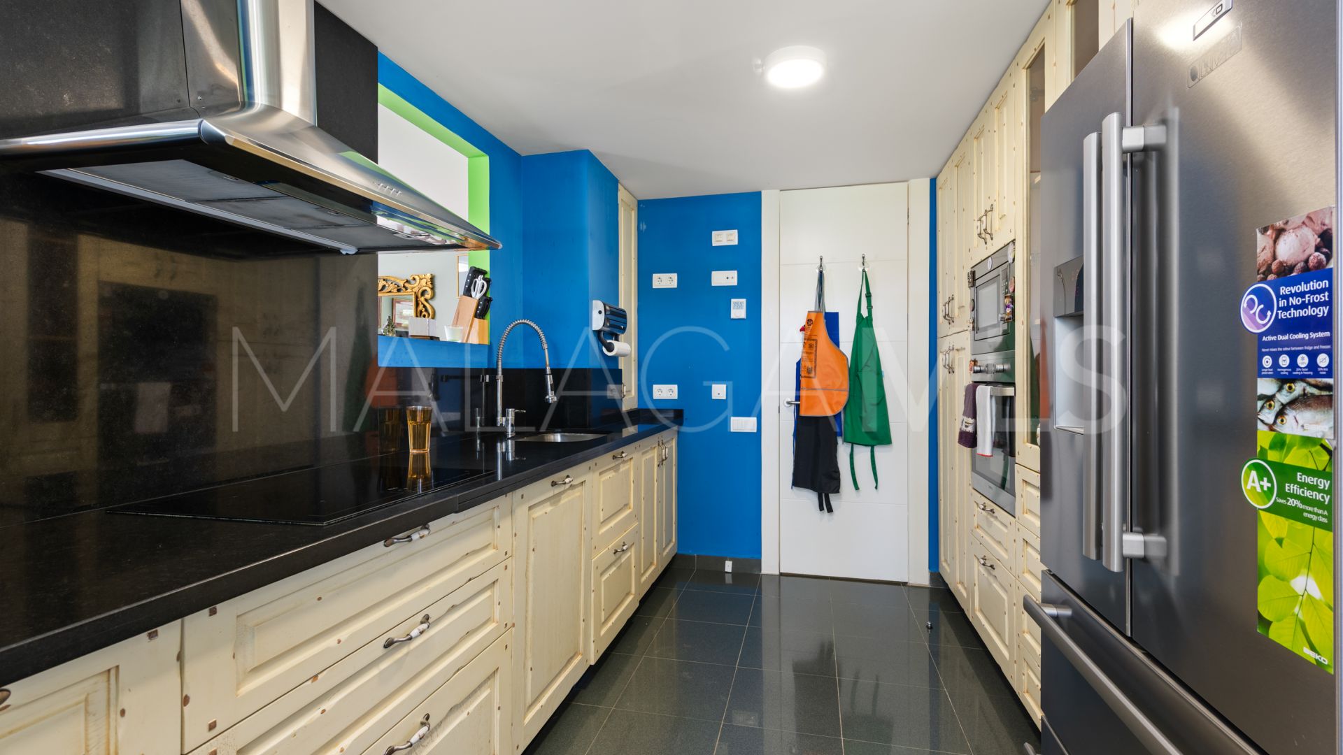 Buy ground floor apartment in La Paloma with 4 bedrooms
