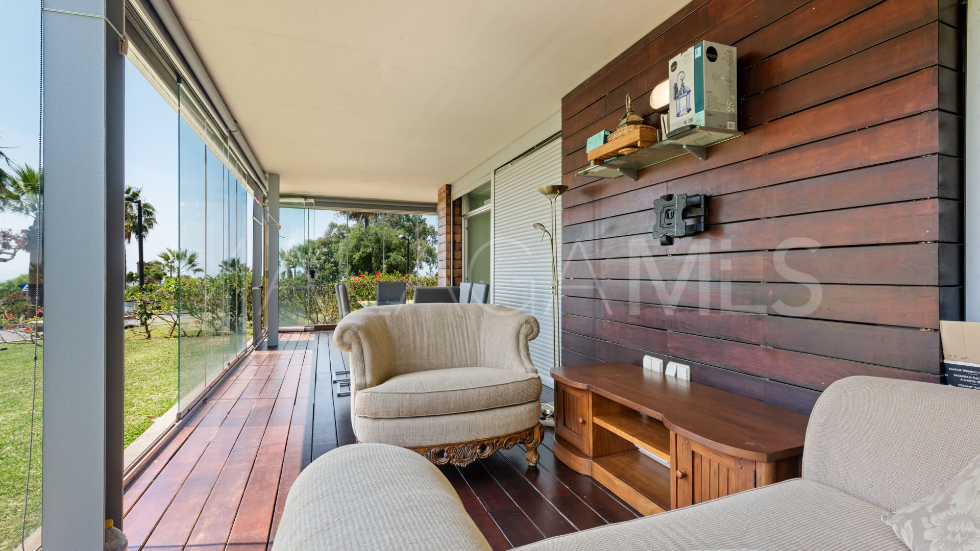 Buy ground floor apartment in La Paloma with 4 bedrooms
