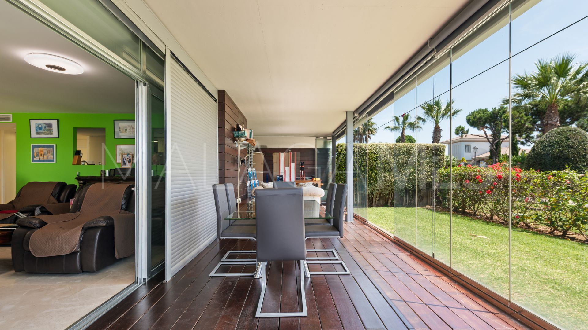 Buy ground floor apartment in La Paloma with 4 bedrooms