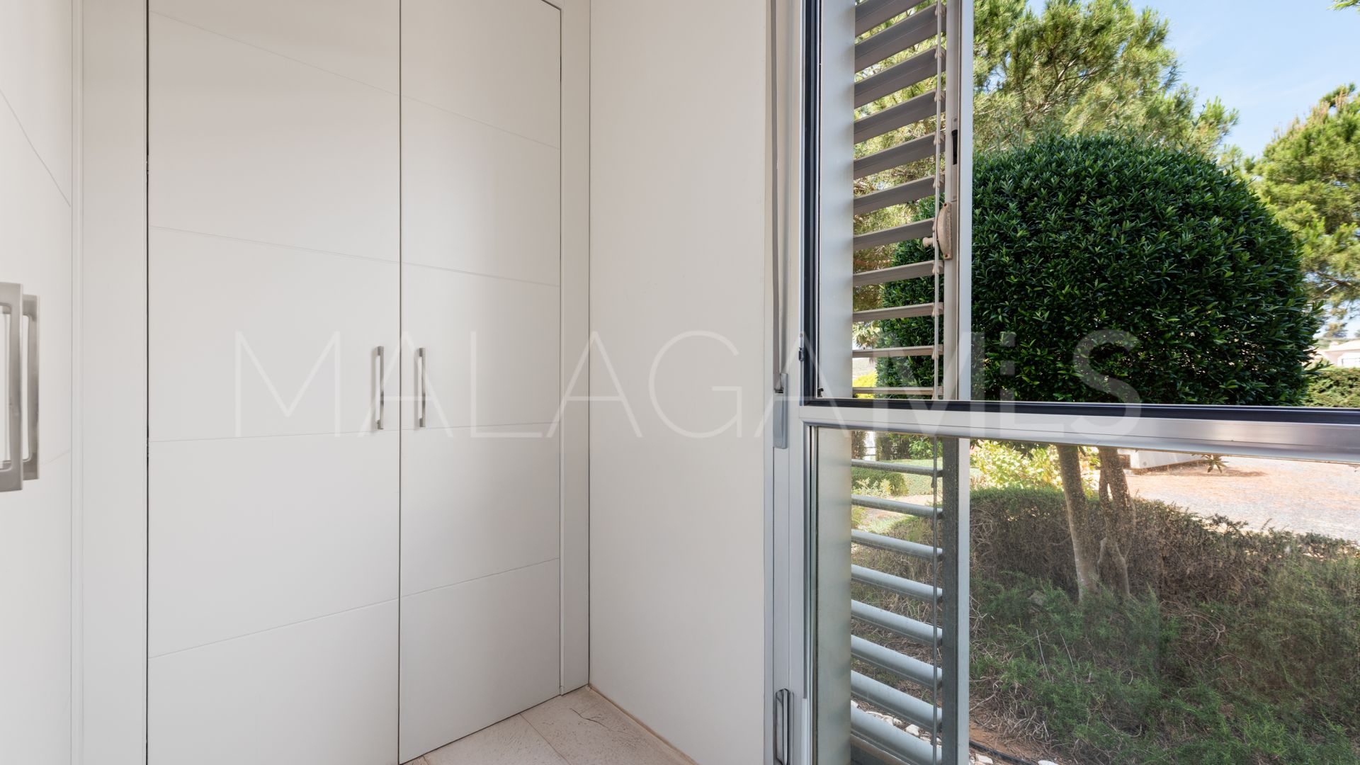 Buy ground floor apartment in La Paloma with 4 bedrooms