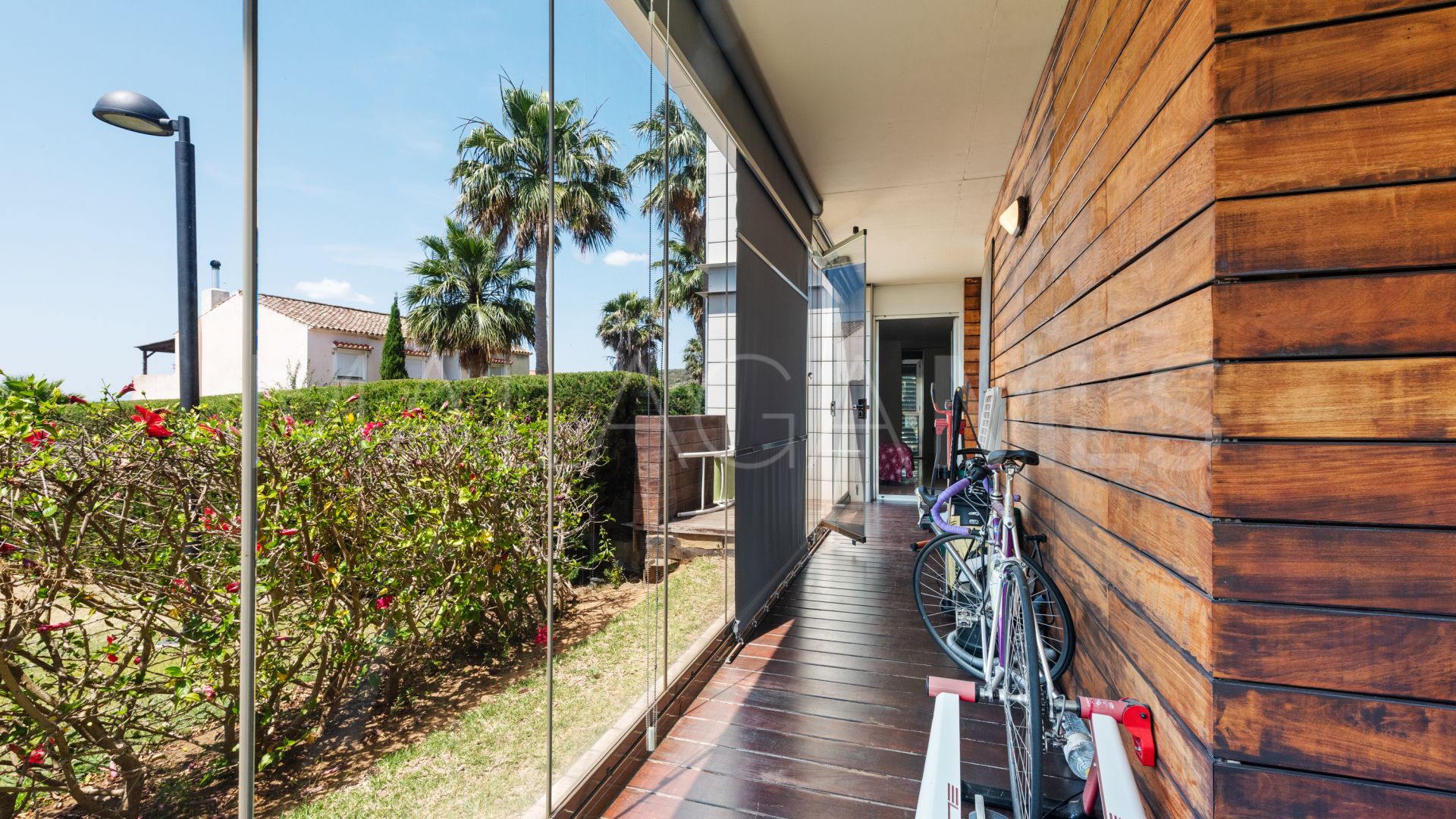 Buy ground floor apartment in La Paloma with 4 bedrooms