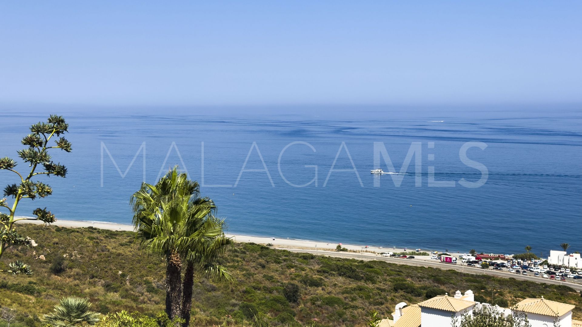 Buy ground floor apartment in La Paloma with 4 bedrooms