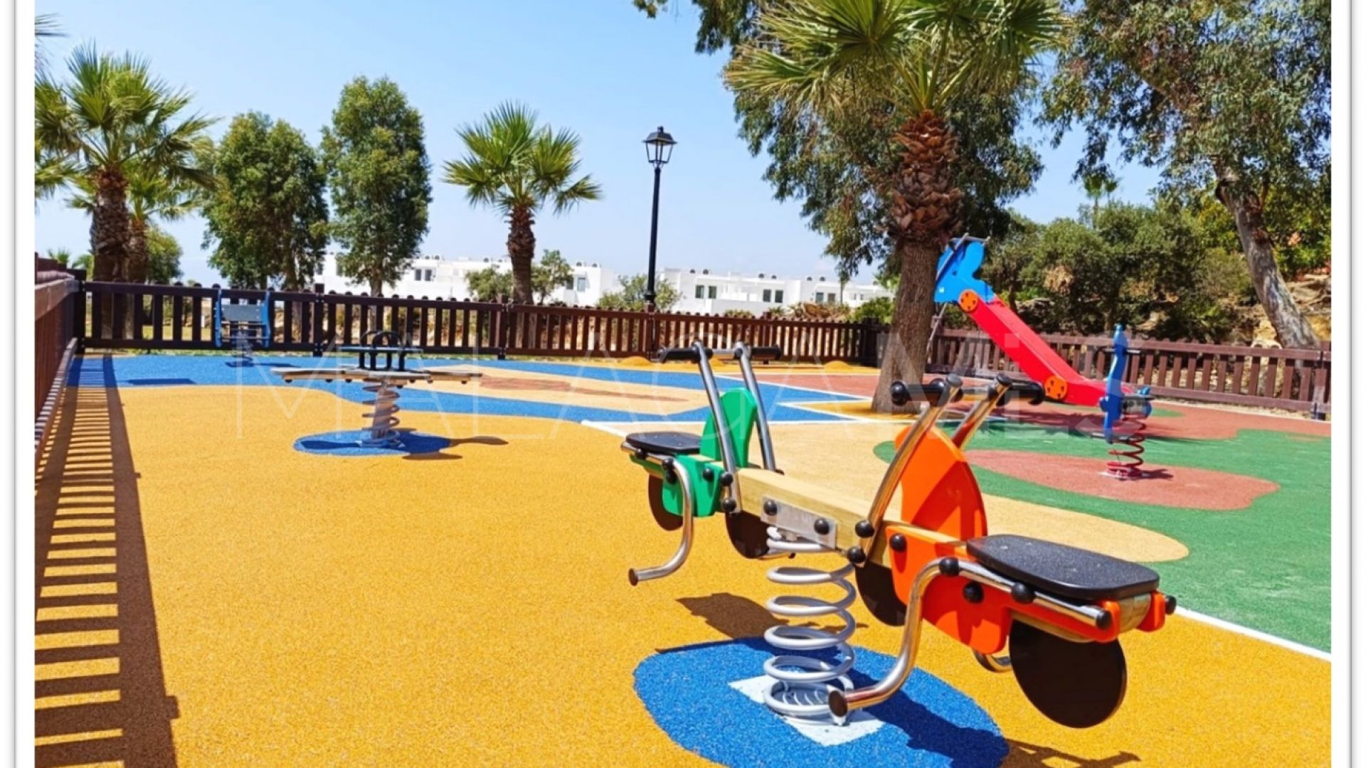 Buy ground floor apartment in La Paloma with 4 bedrooms