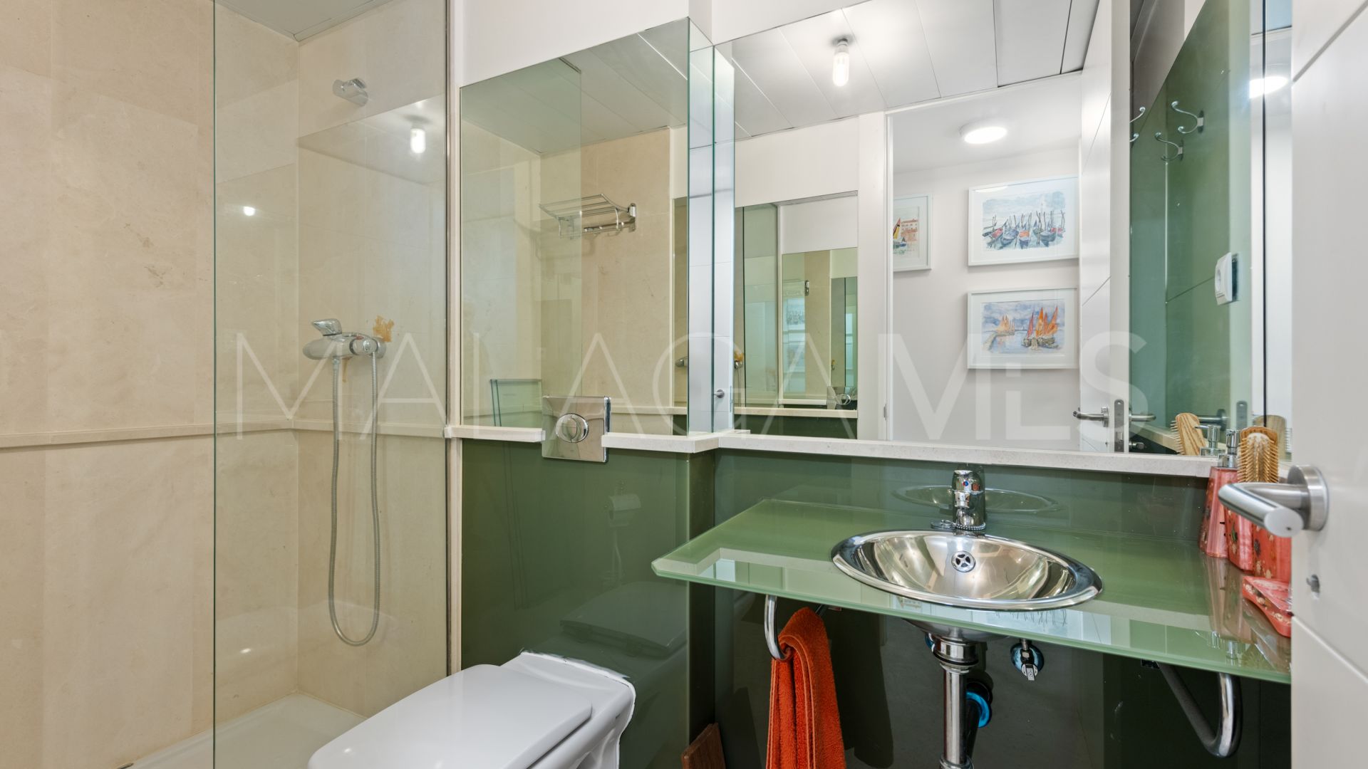 Buy ground floor apartment in La Paloma with 4 bedrooms