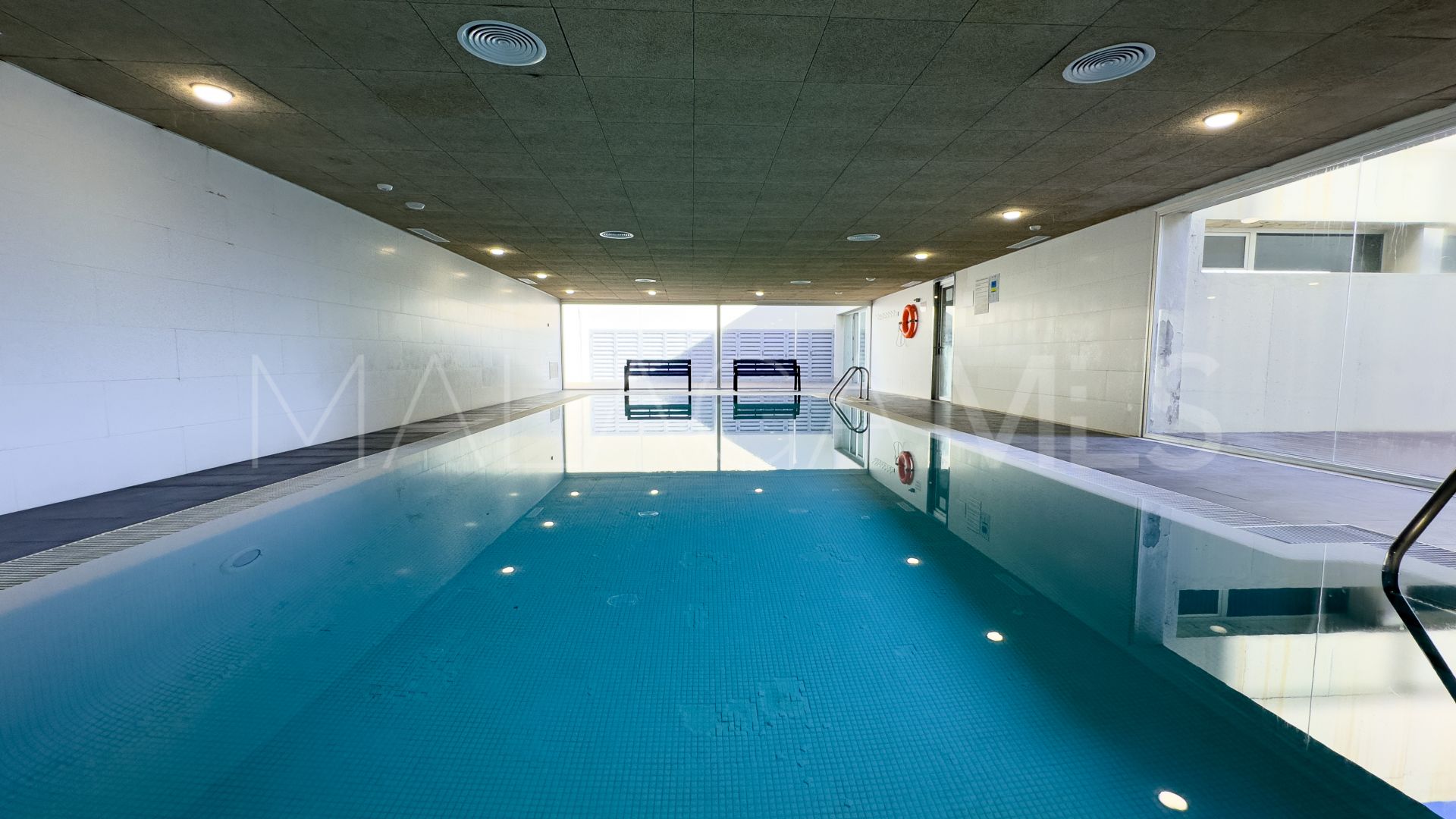 Buy penthouse with 2 bedrooms in La Paloma
