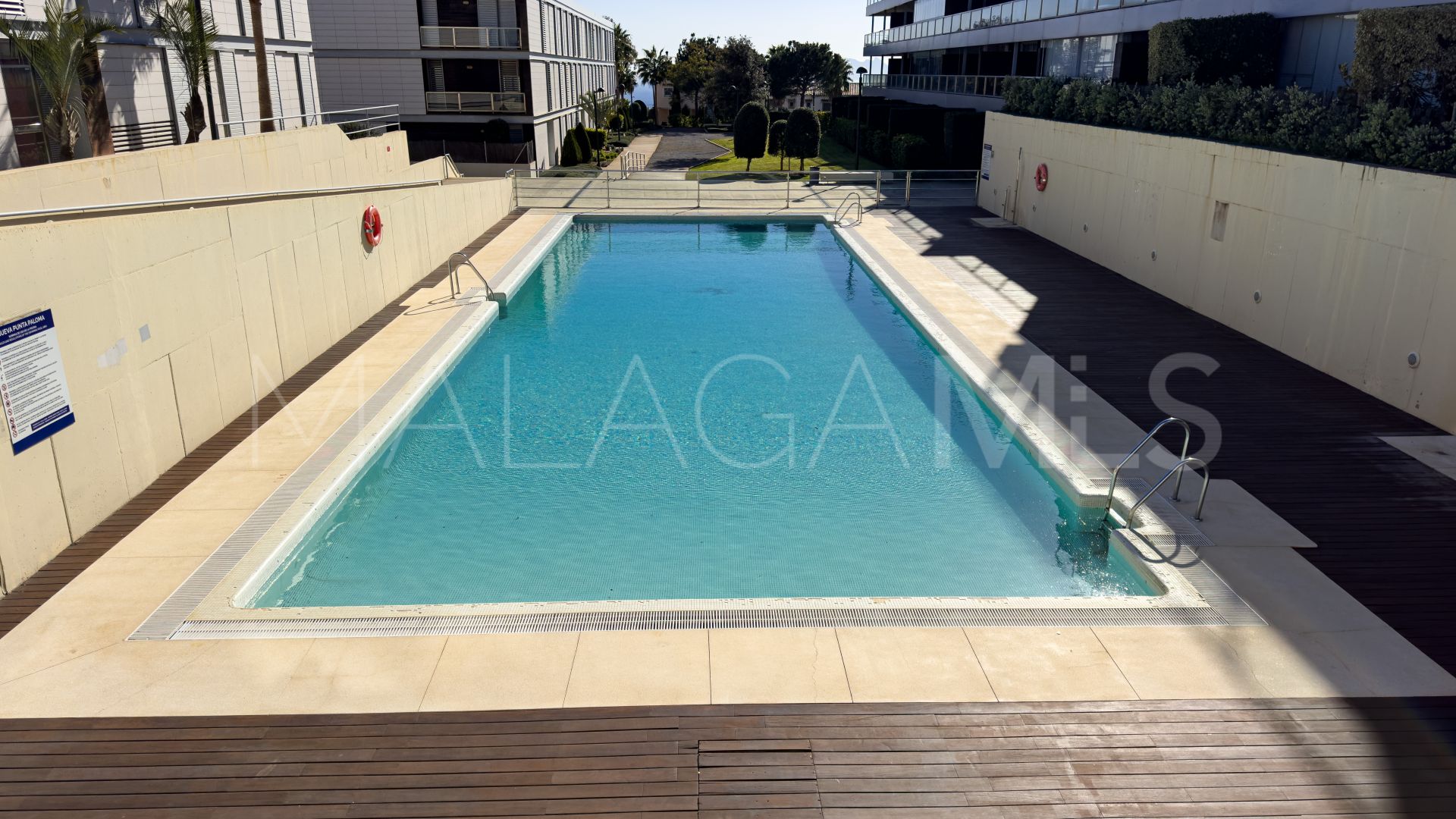 Buy penthouse with 2 bedrooms in La Paloma