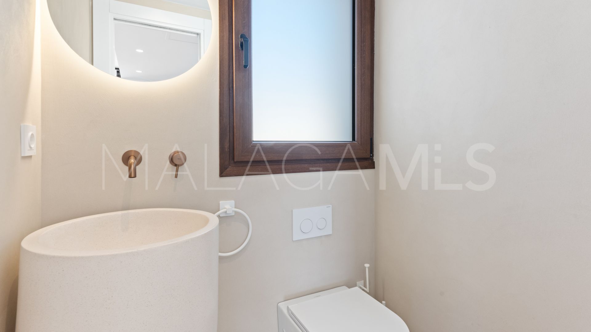 Atico duplex de 4 bedrooms for sale in Puerto La Duquesa