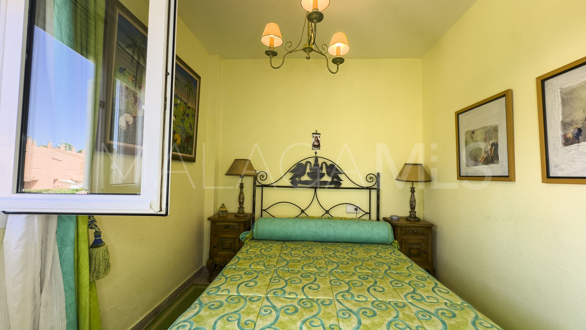 Radhus for sale in Manilva Beach