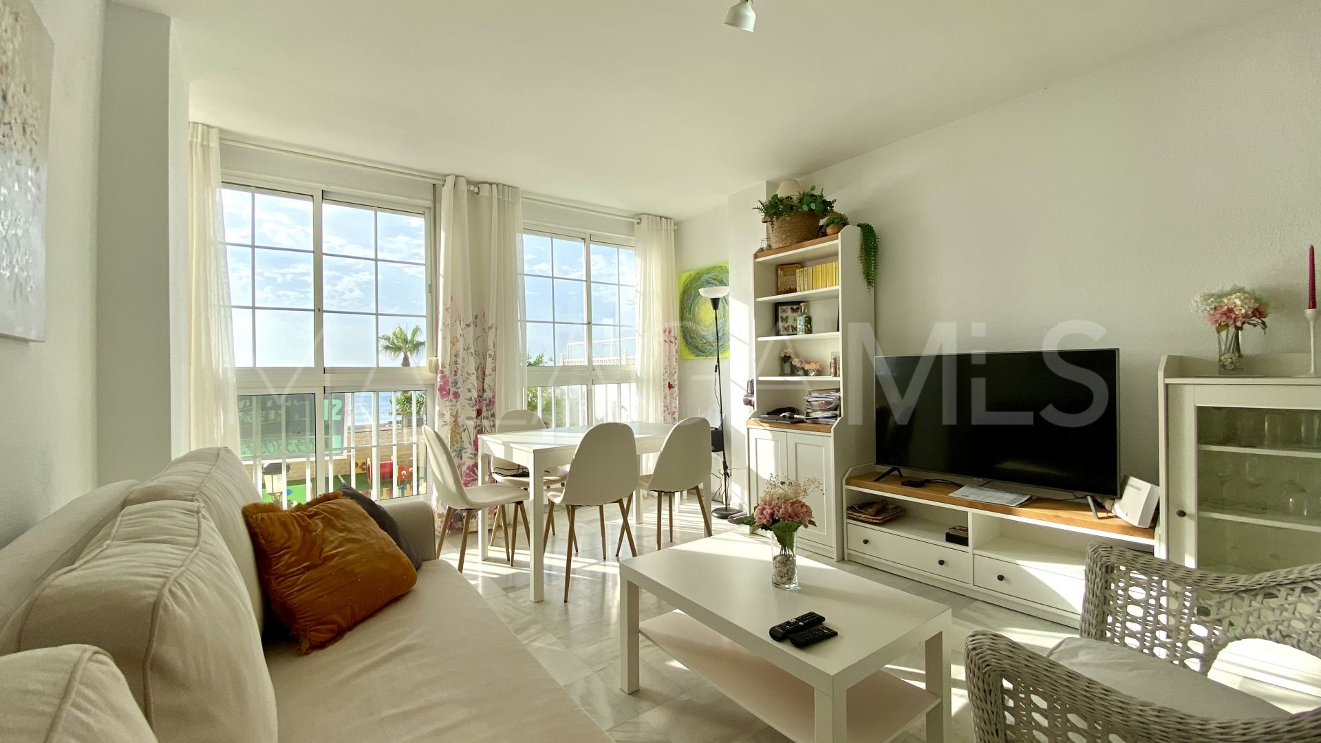 Buy apartment with 2 bedrooms in Sabinillas