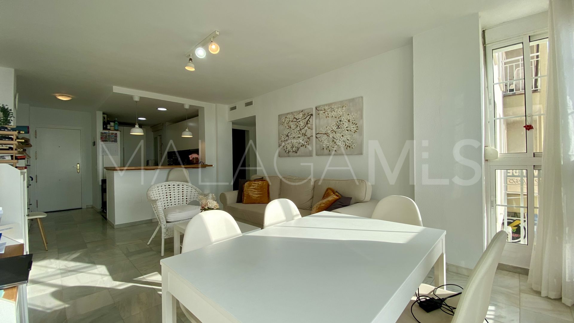 Buy apartment with 2 bedrooms in Sabinillas