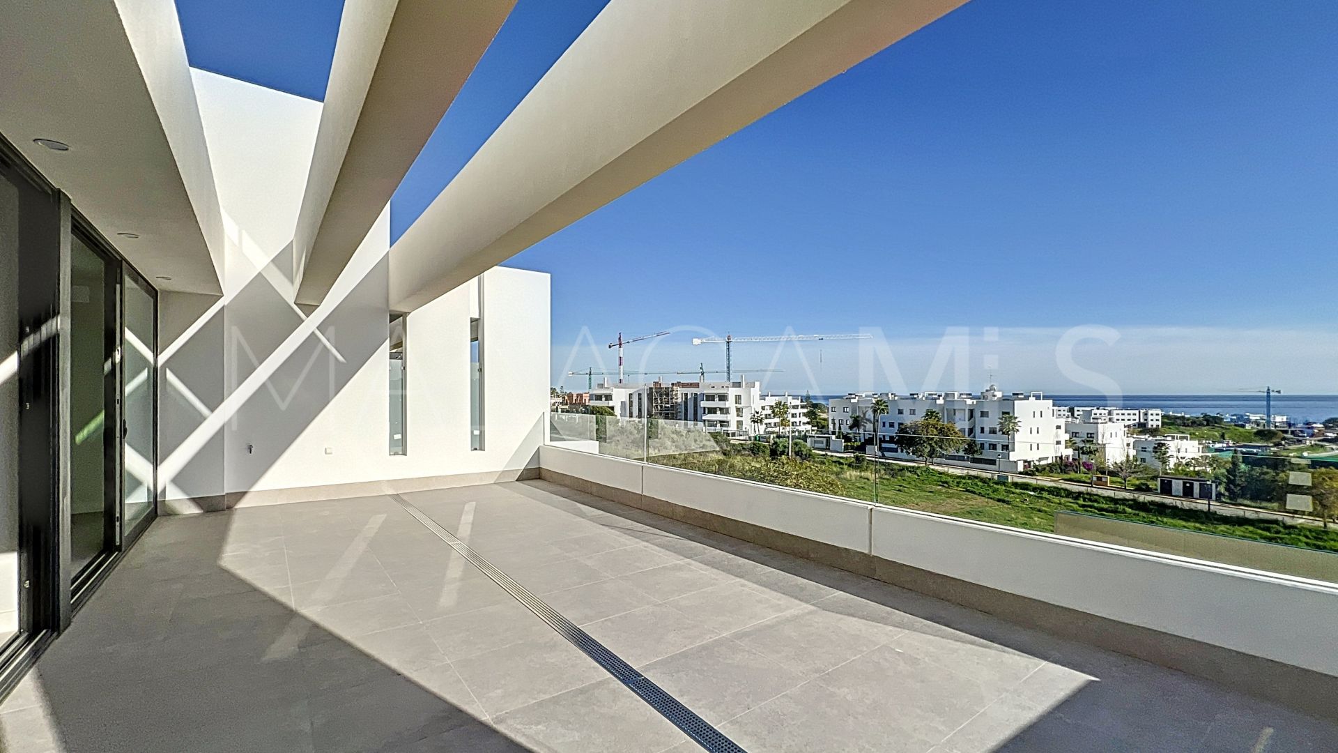 Penthaus for sale in Azahar de Estepona