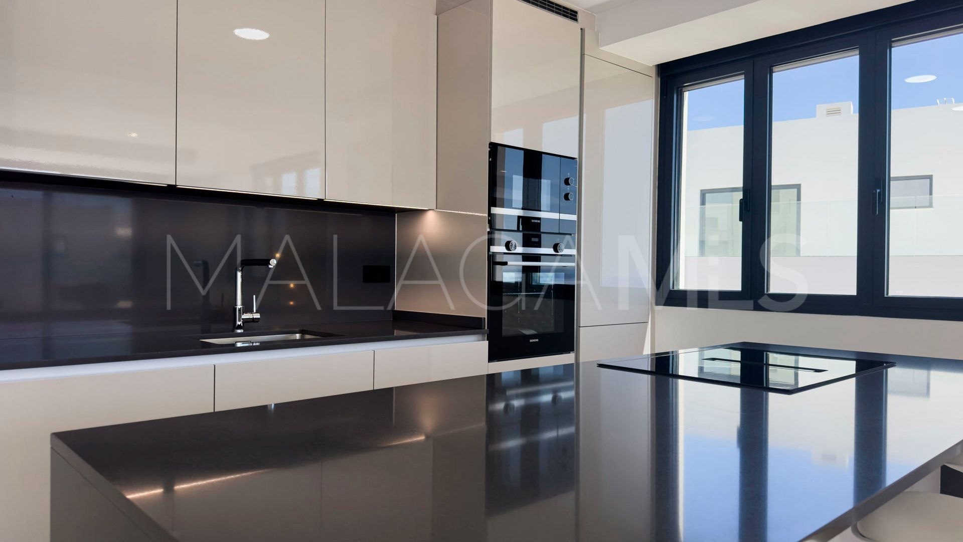 Appartement for sale in Camarate Golf