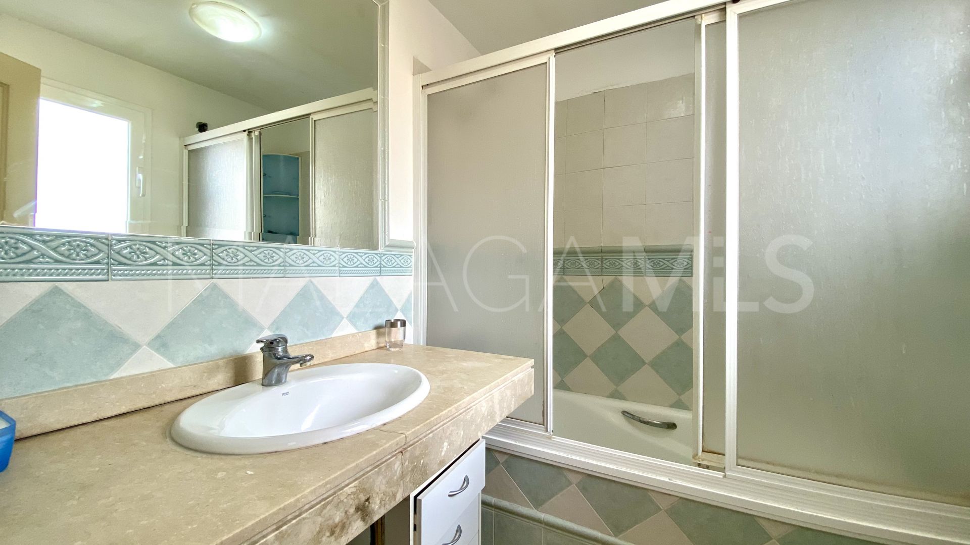 Duplex penthouse for sale in Bahia de Casares