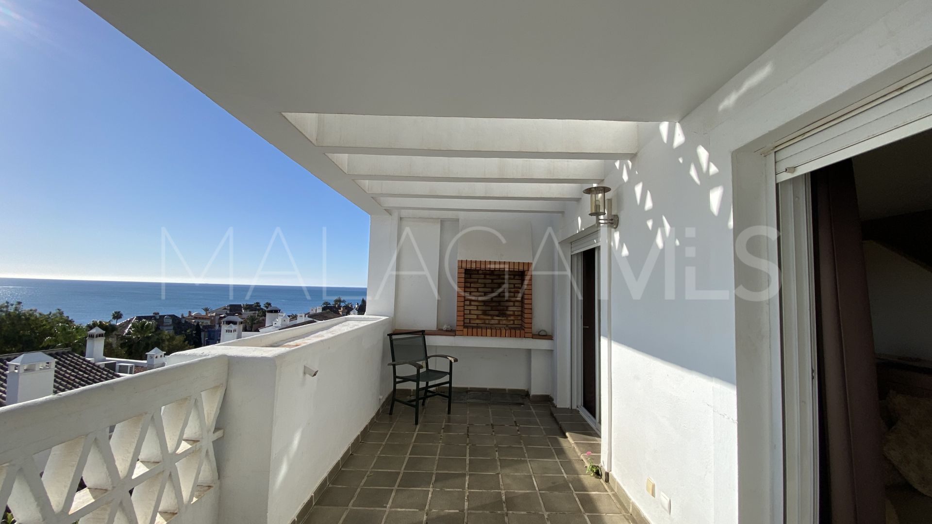 Duplex penthouse for sale in Bahia de Casares
