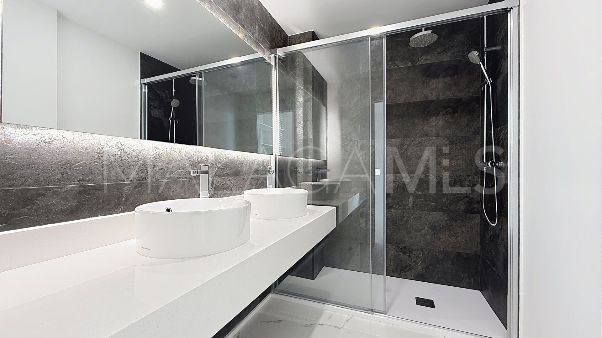 Appartement rez de chaussée for sale in Camarate Golf
