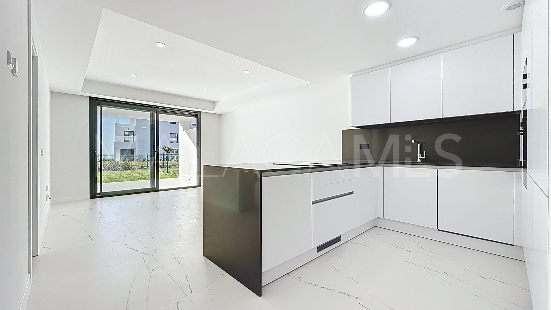 Appartement rez de chaussée for sale in Camarate Golf