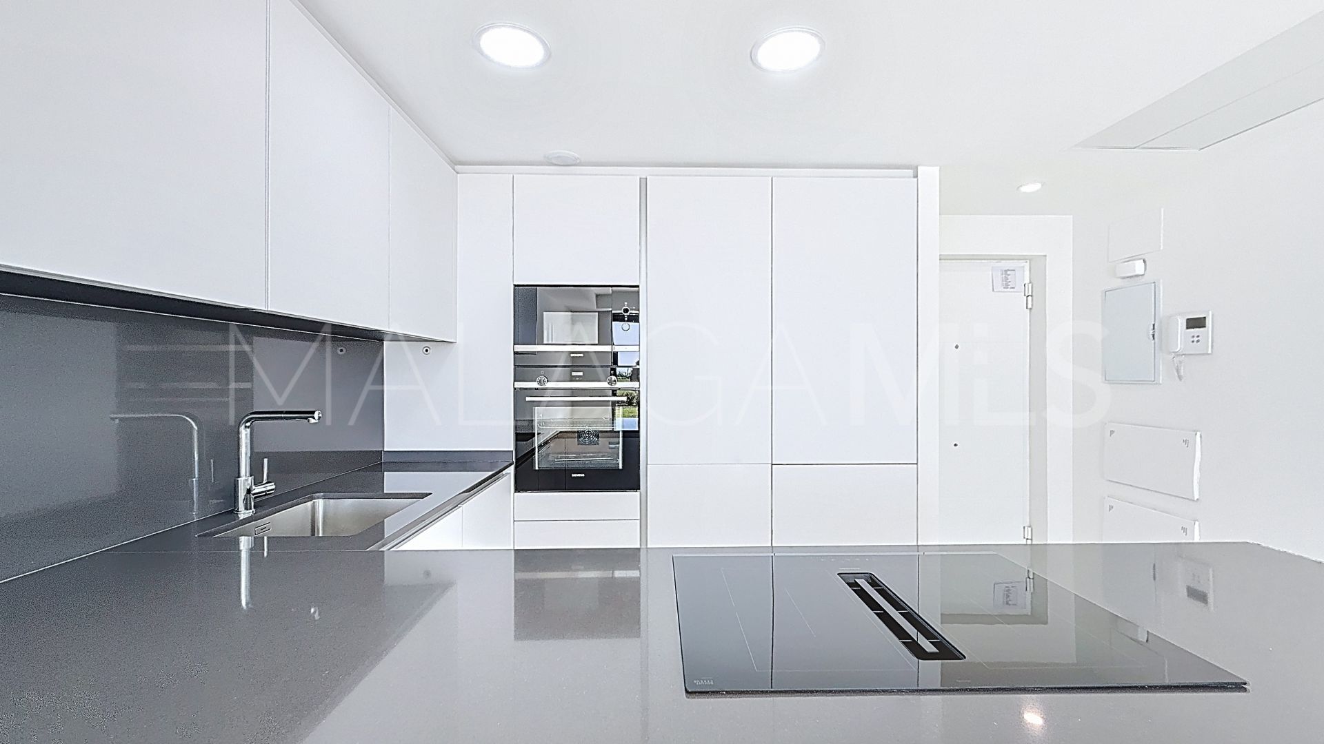 Appartement rez de chaussée for sale in Camarate Golf