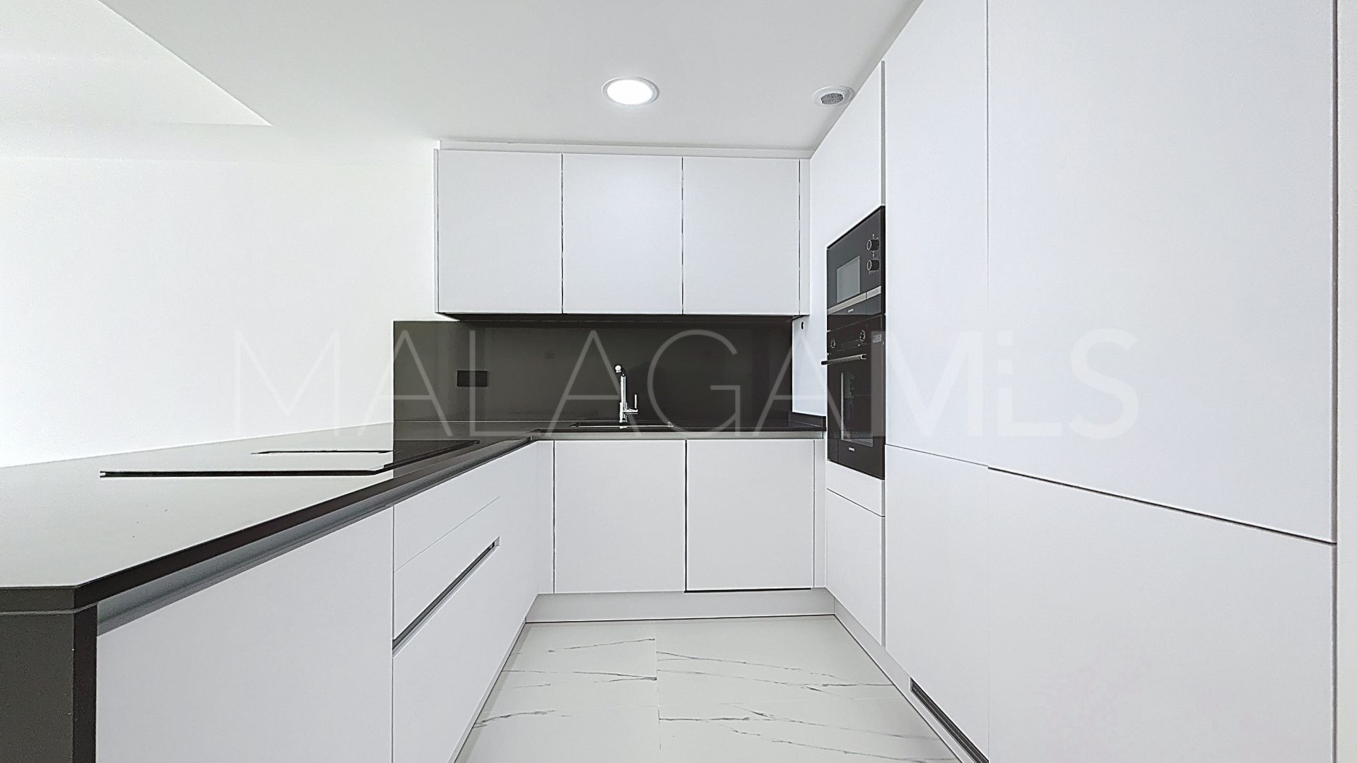 Appartement rez de chaussée for sale in Camarate Golf