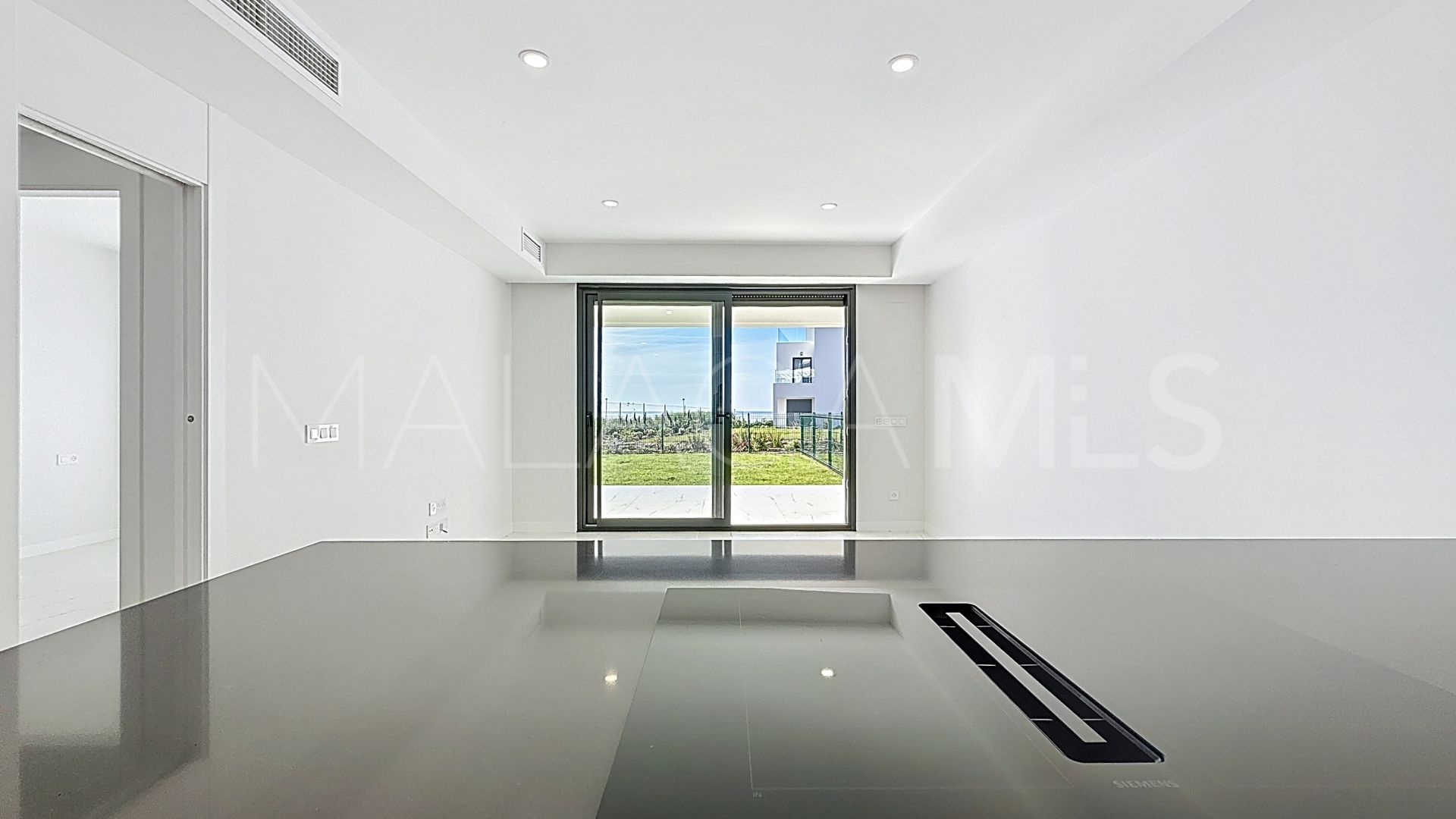 Appartement rez de chaussée for sale in Camarate Golf