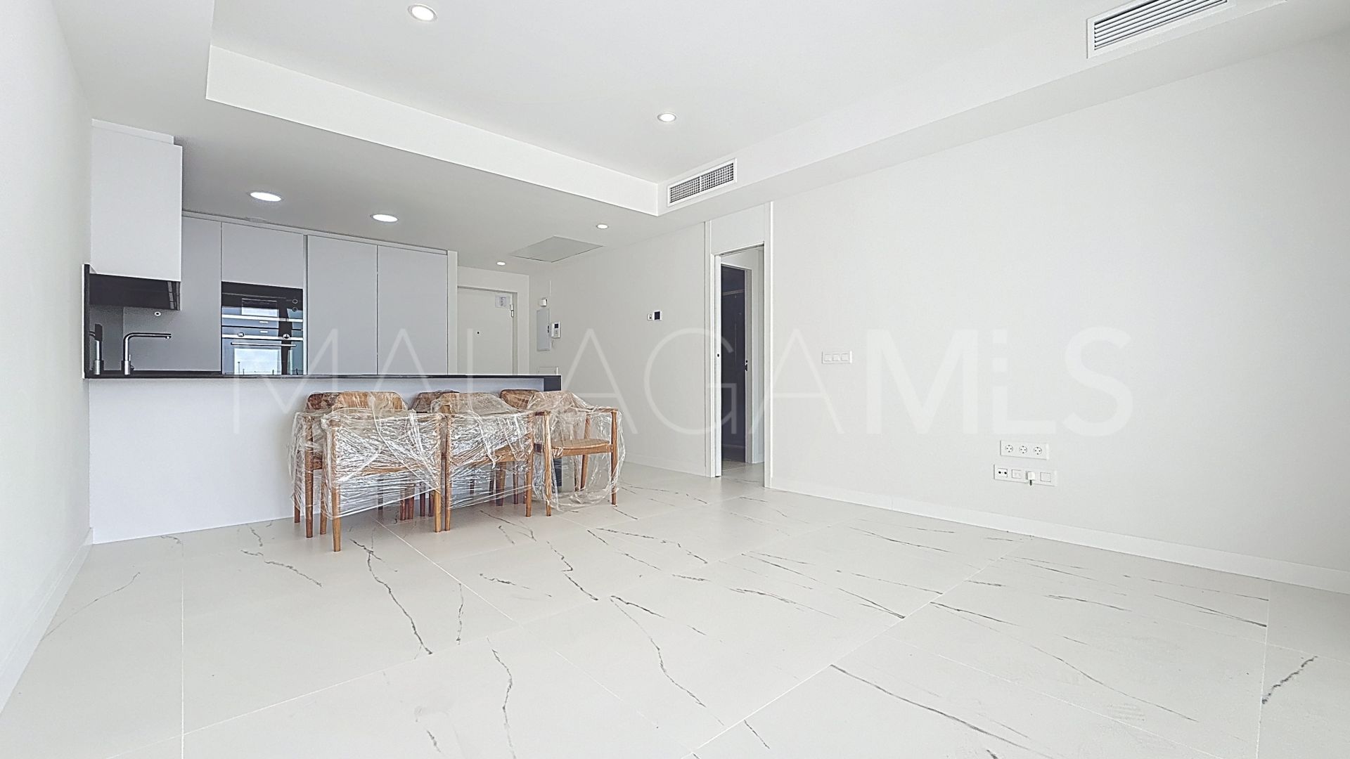 Appartement rez de chaussée for sale in Camarate Golf