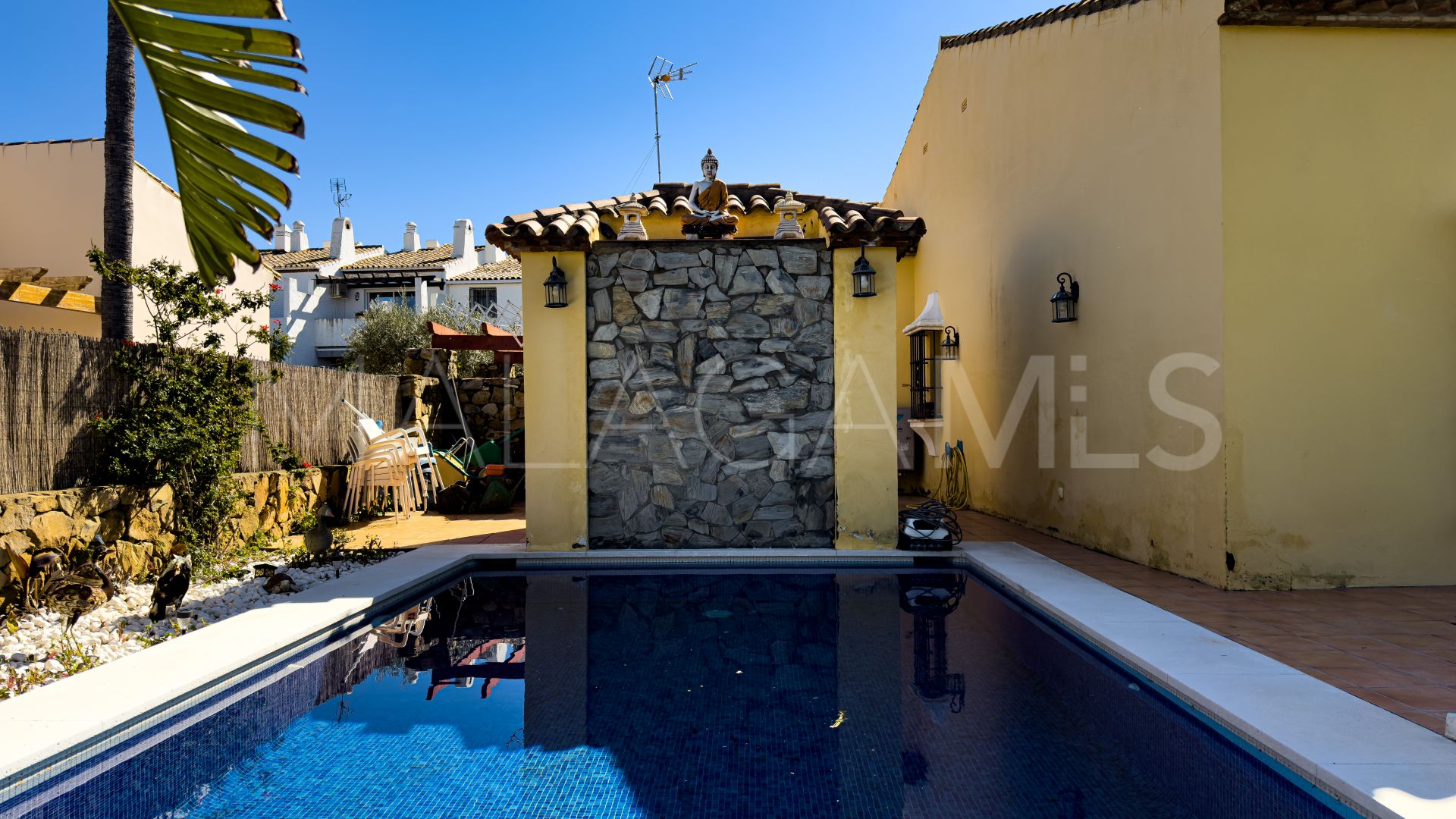 Villa for sale in Puerto La Duquesa