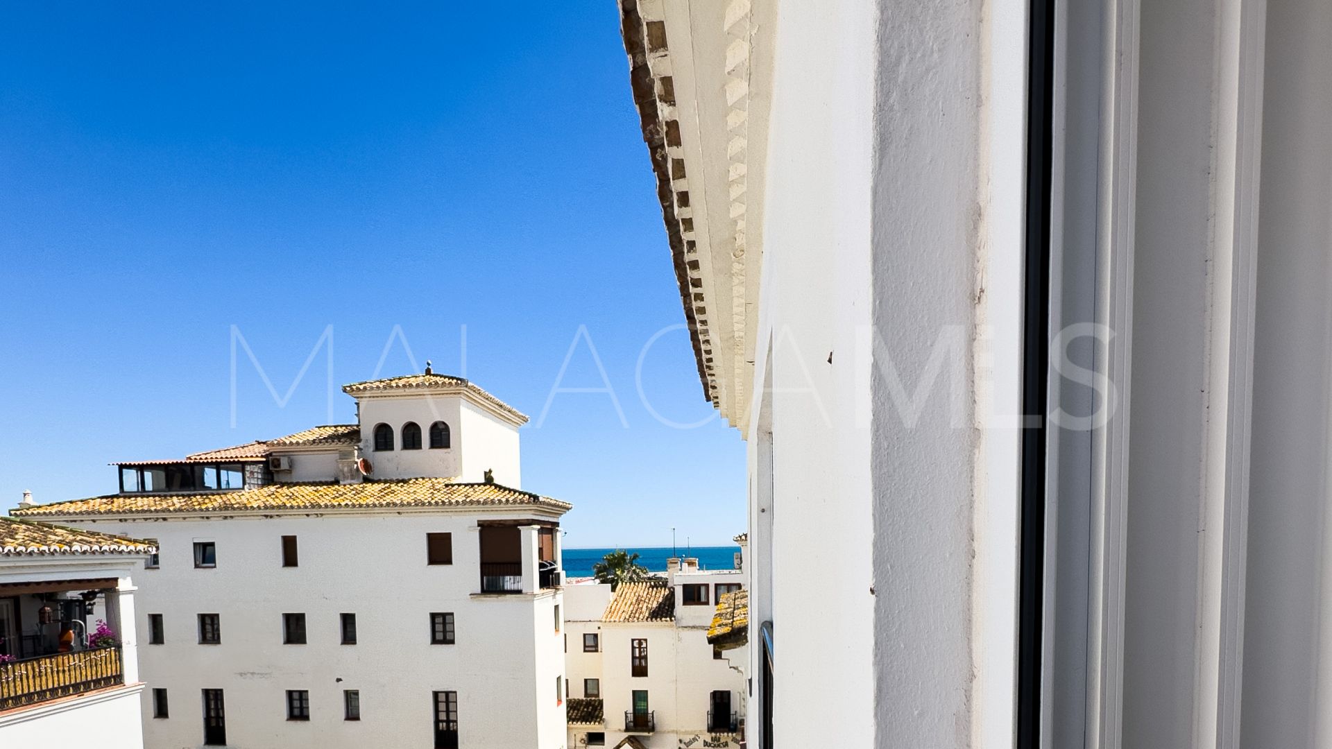 For sale 2 bedrooms duplex penthouse in Marina Duquesa