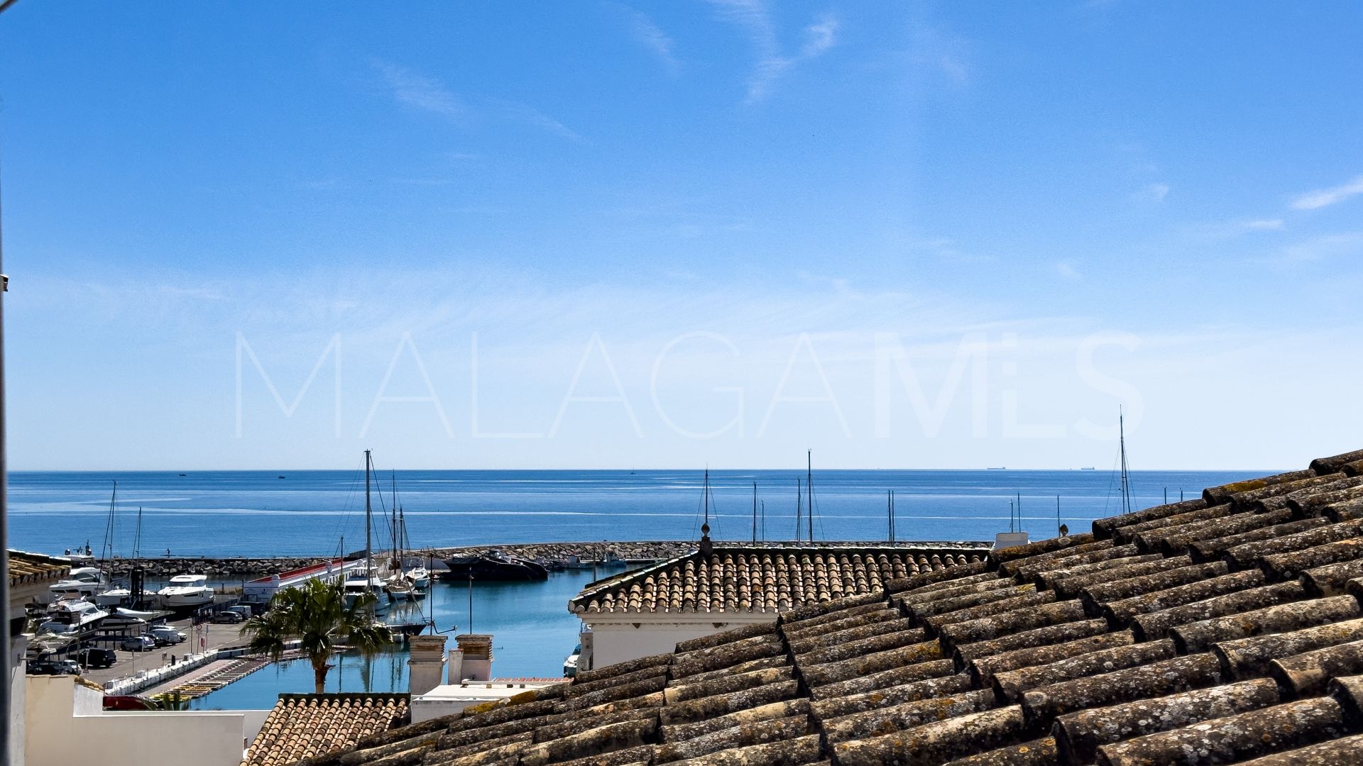 For sale 2 bedrooms duplex penthouse in Marina Duquesa