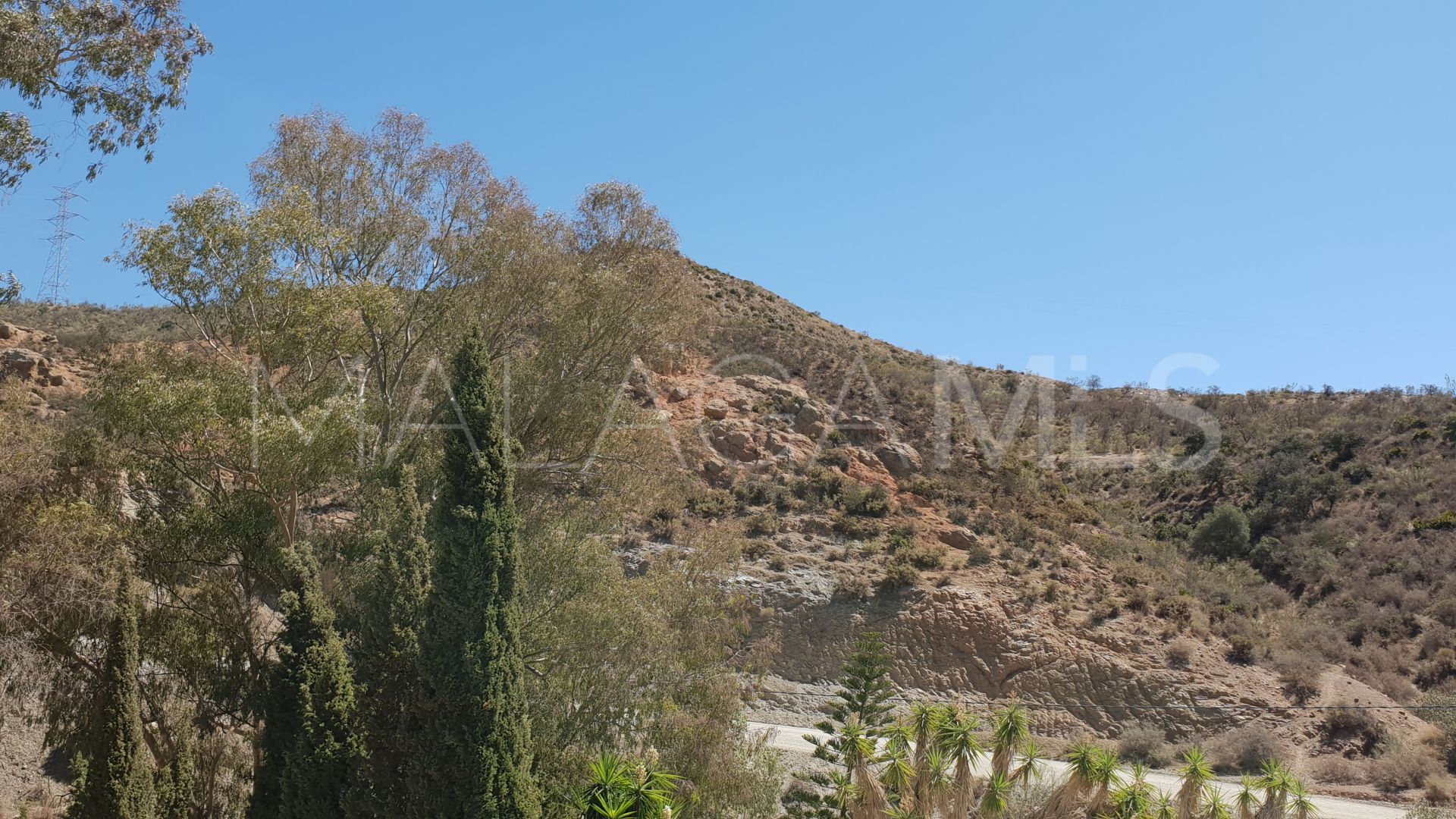Landhaus for sale in Malaga - Campanillas