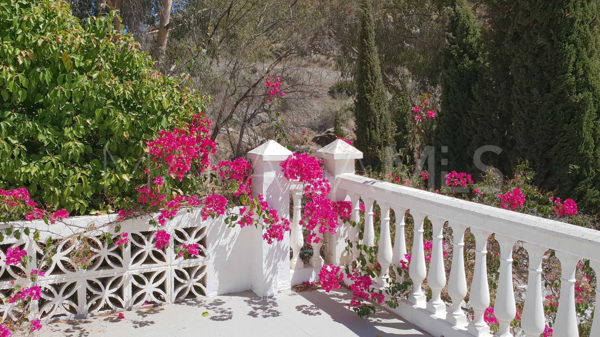 Landhaus for sale in Malaga - Campanillas