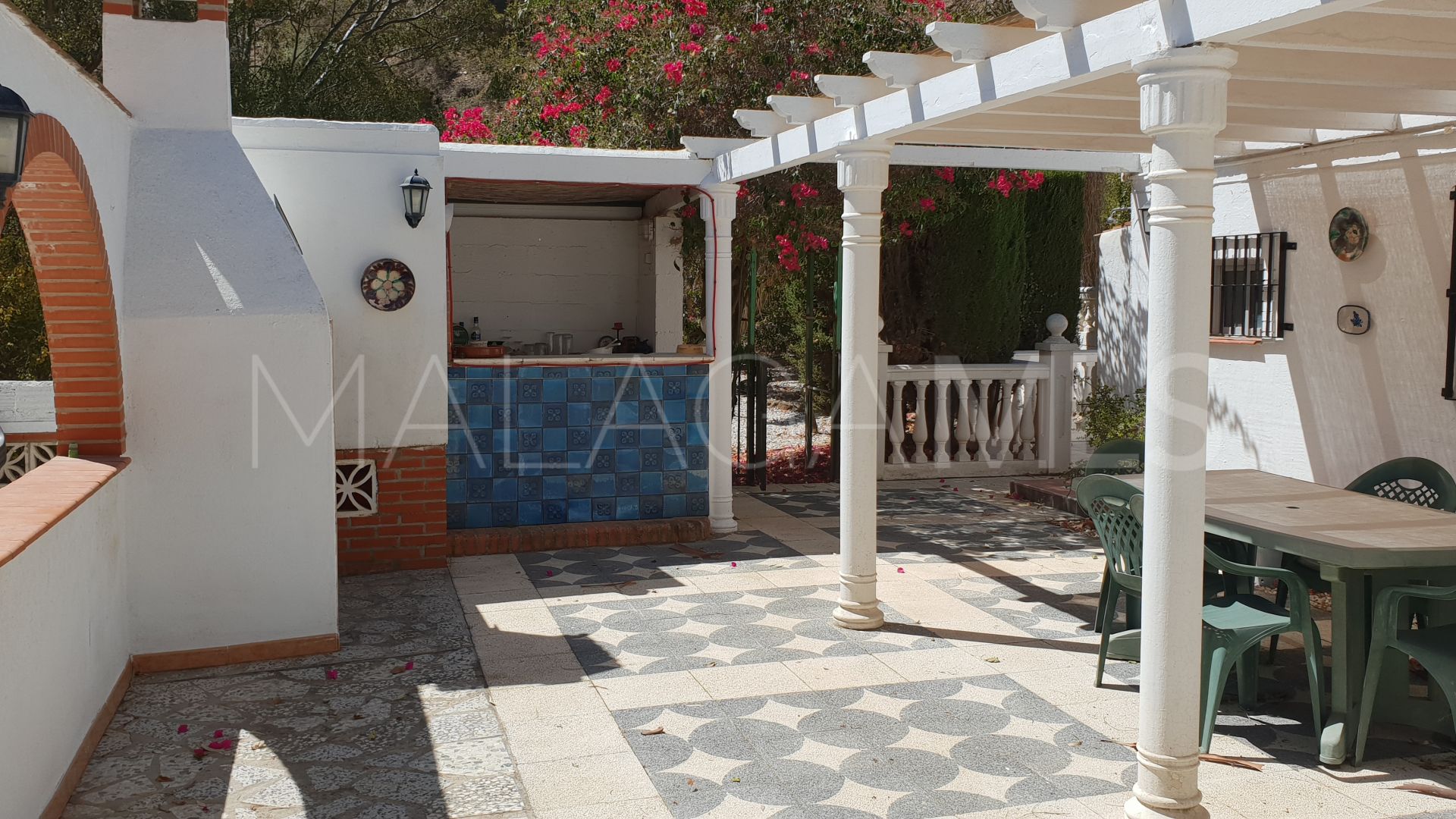 Landhaus for sale in Malaga - Campanillas