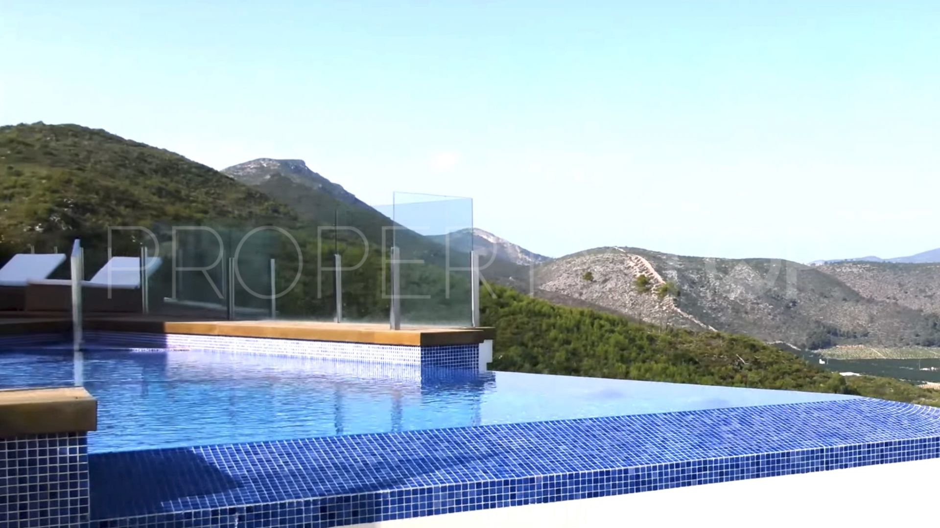 For sale Ador villa with 5 bedrooms