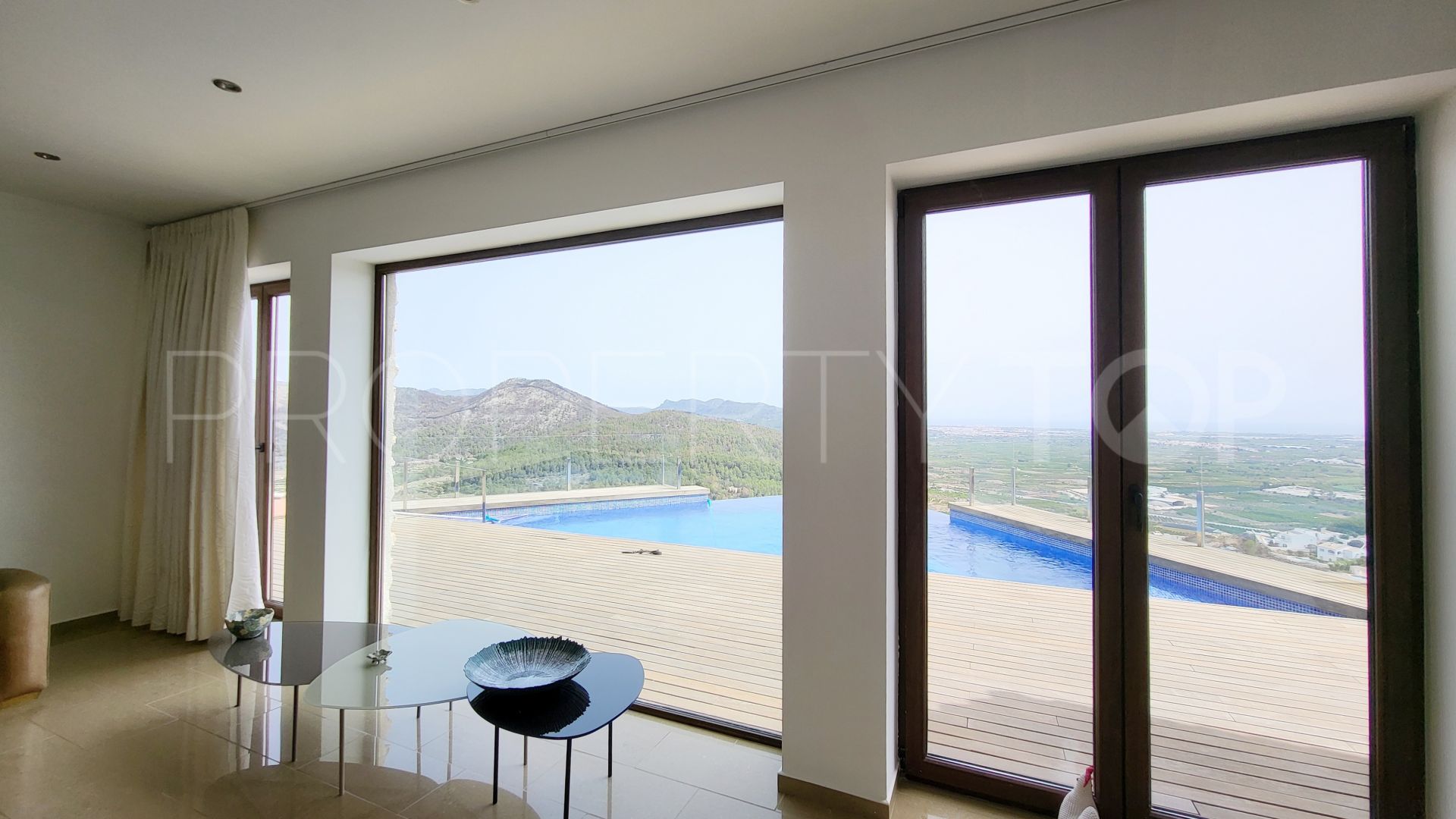 For sale Ador villa with 5 bedrooms