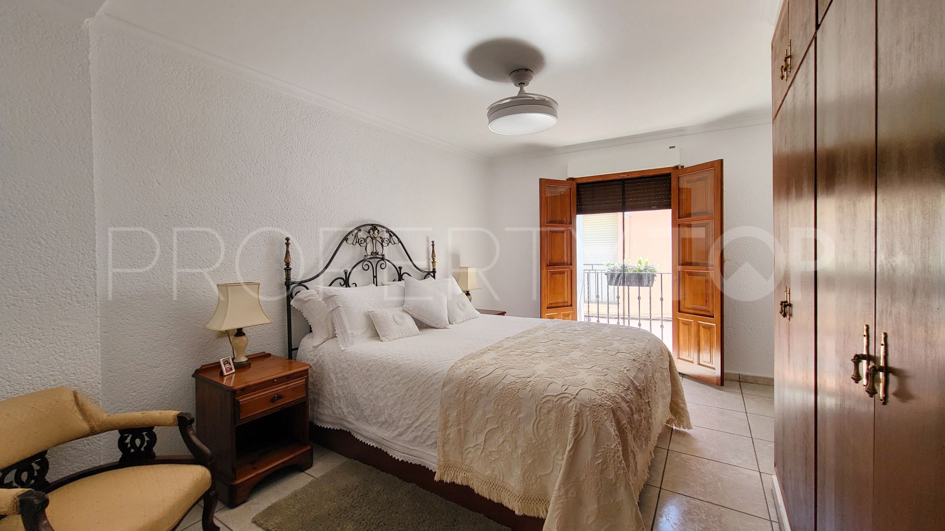 Oliva, adosado con 2 dormitorios a la venta