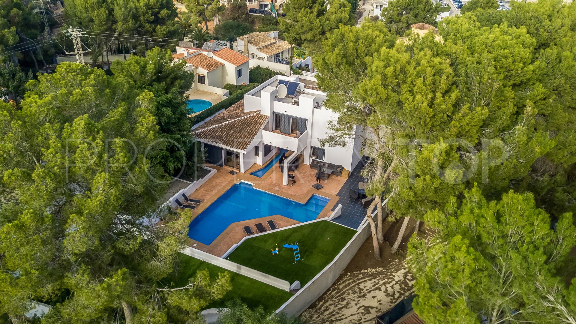 4 bedrooms villa for sale in Moraira