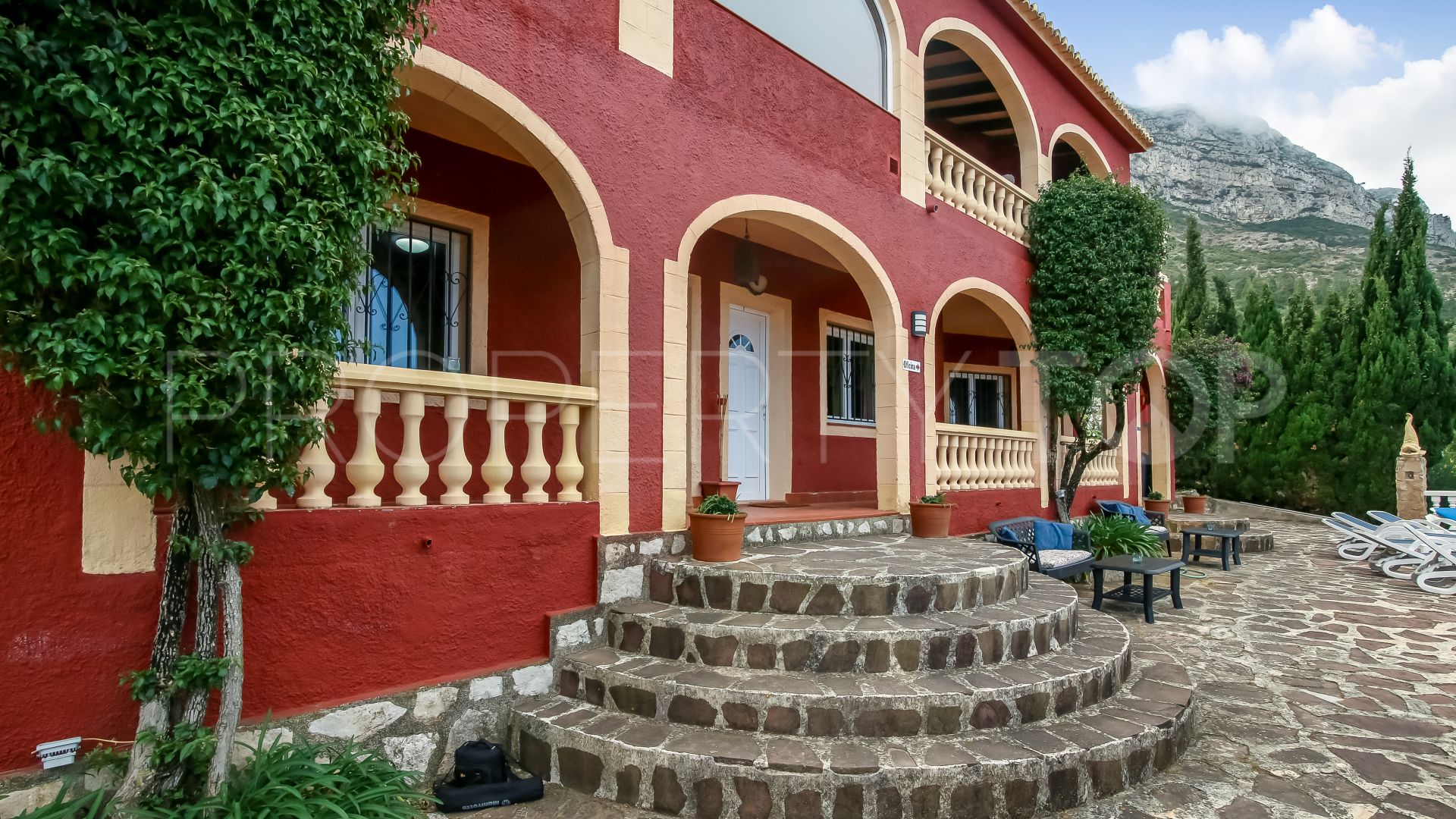 Villa for sale in Montgo