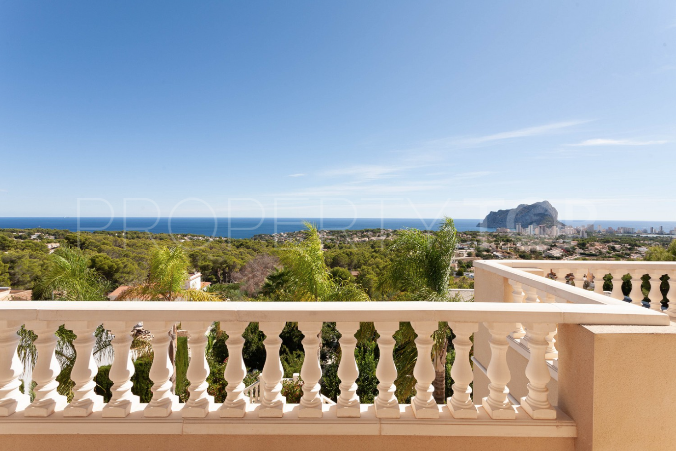 For sale villa in Calpe with 5 bedrooms