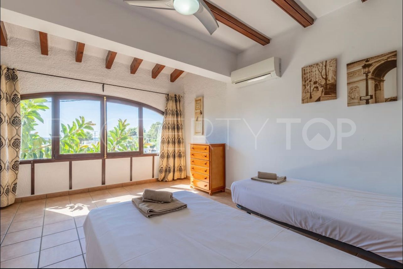 Villa for sale in Moraira with 9 bedrooms