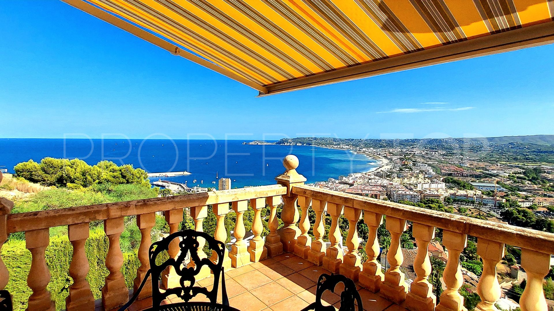 Villa with 4 bedrooms for sale in Jávea