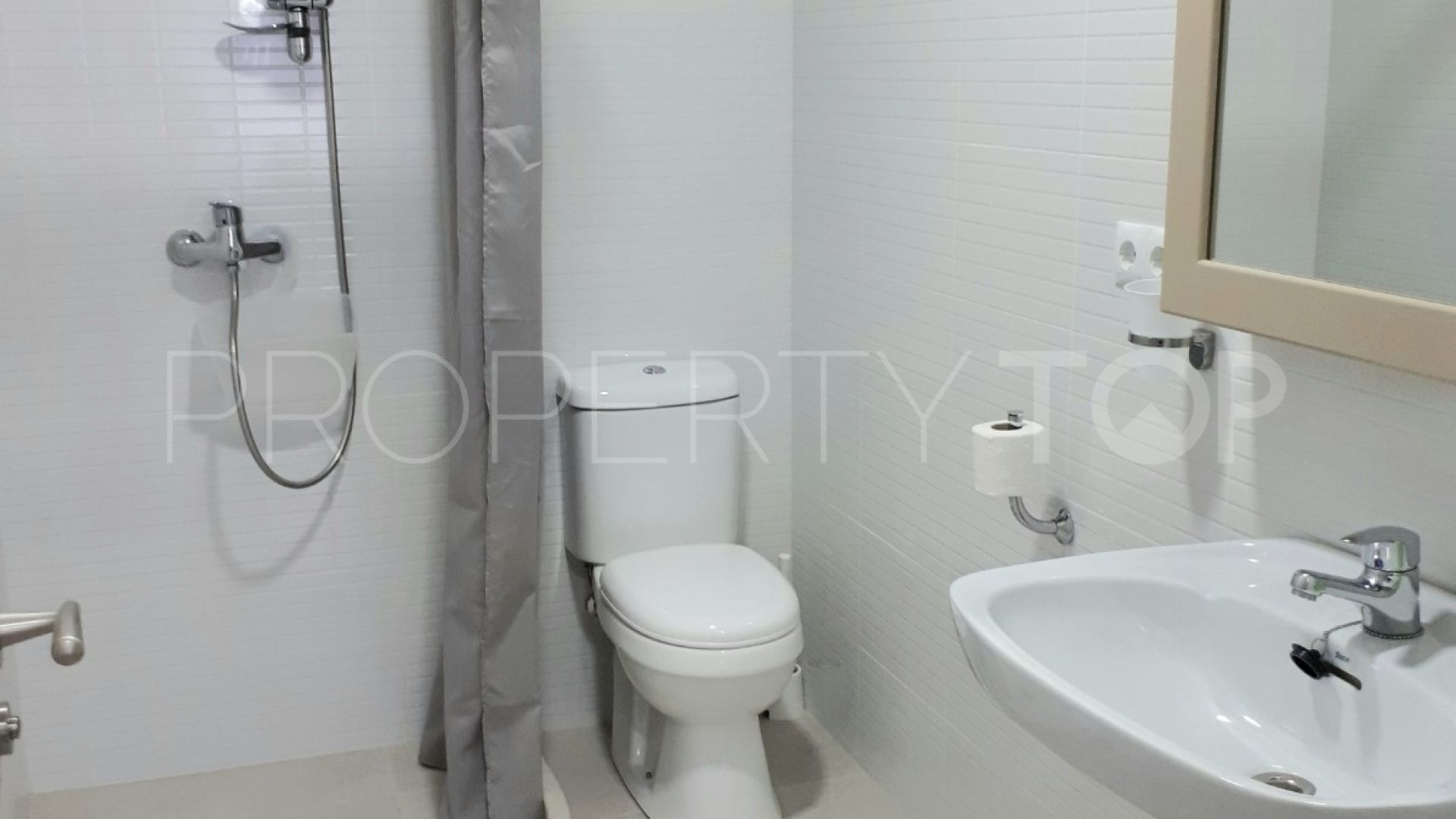 4 bedrooms Centro hotel for sale