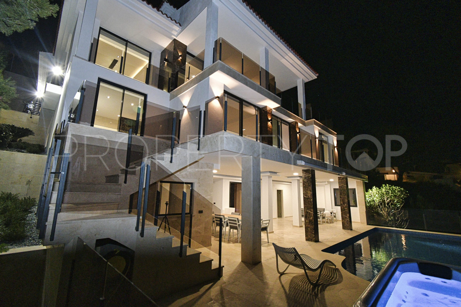 For sale Altea villa with 4 bedrooms