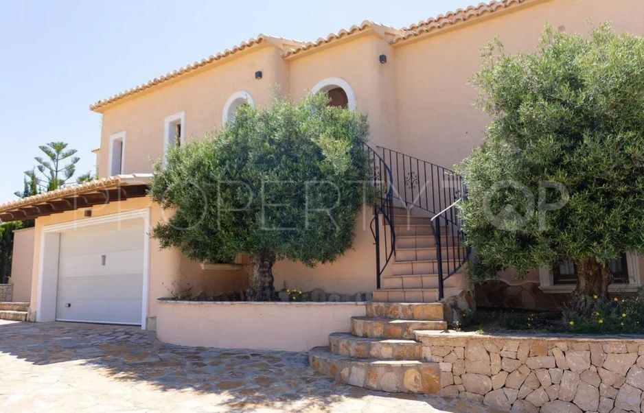 Villa en venta en Cumbre del Sol con 5 dormitorios