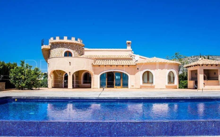Villa en venta en Cumbre del Sol con 5 dormitorios