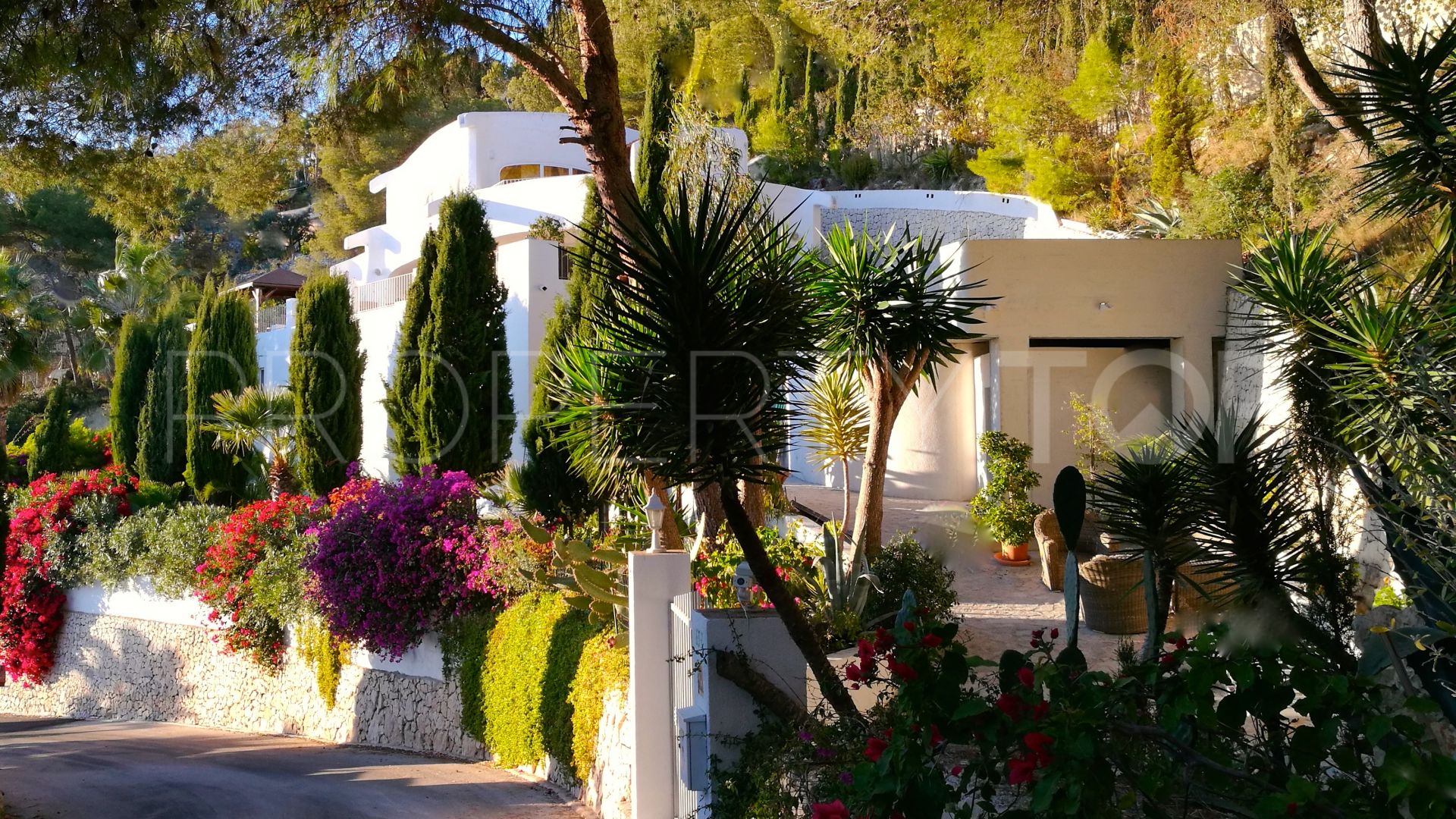 Villa with 6 bedrooms for sale in Benissa Costa