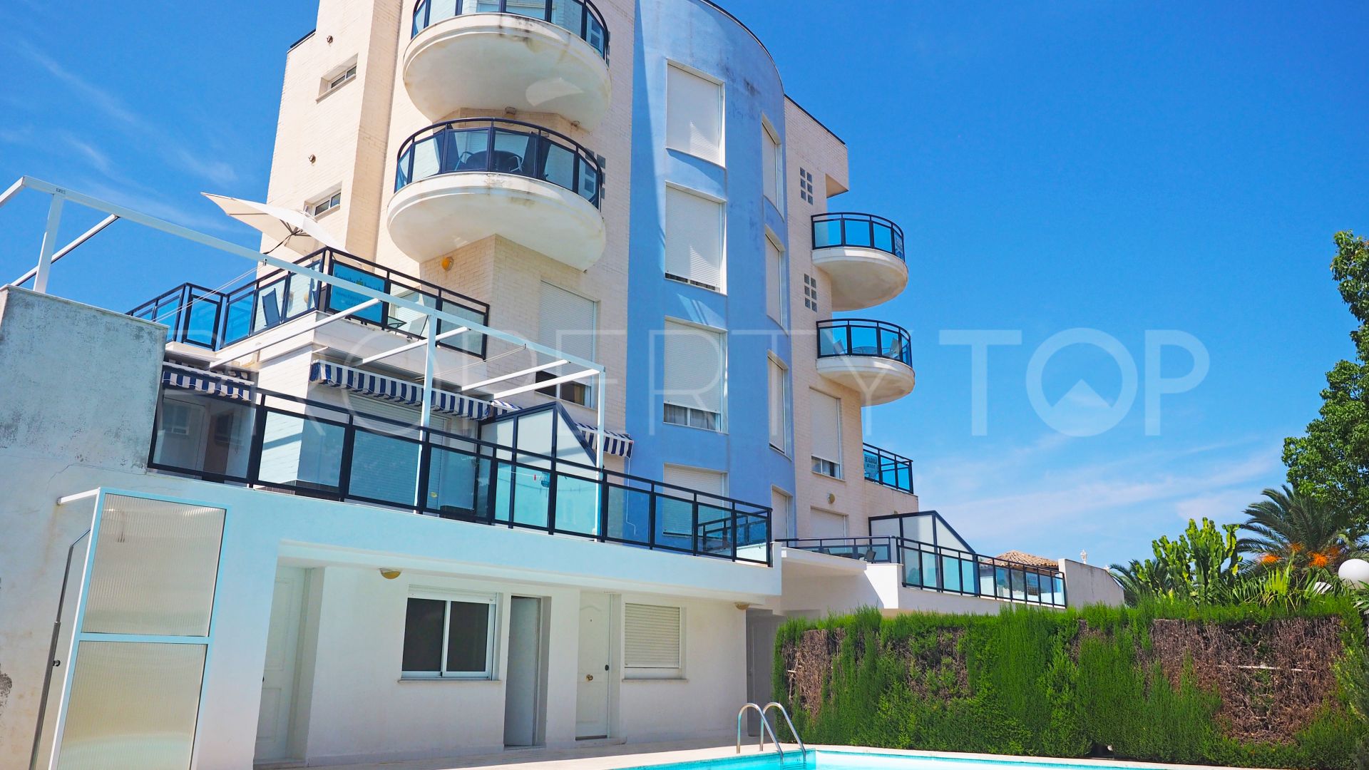 Buy Oliva apartment with 3 bedrooms