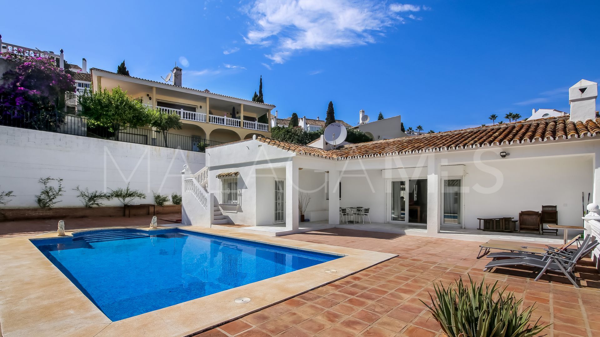 Villa for sale in Mijas