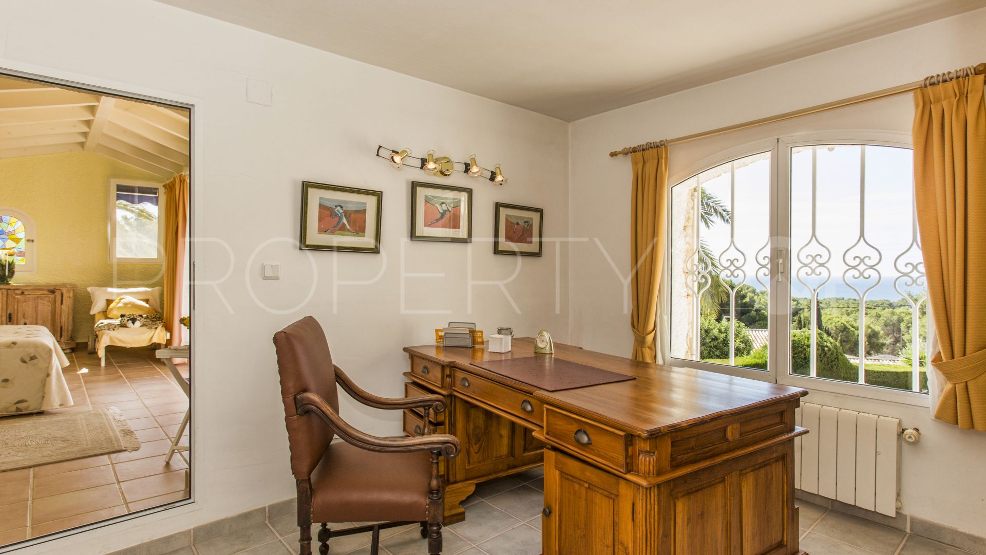 Villa en venta en Benissa con 6 dormitorios