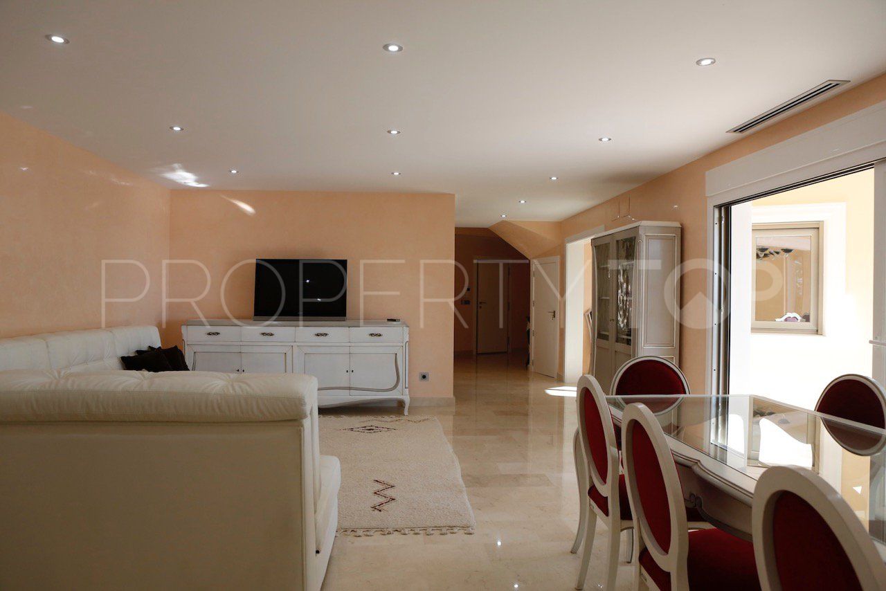 For sale Benissa villa with 4 bedrooms