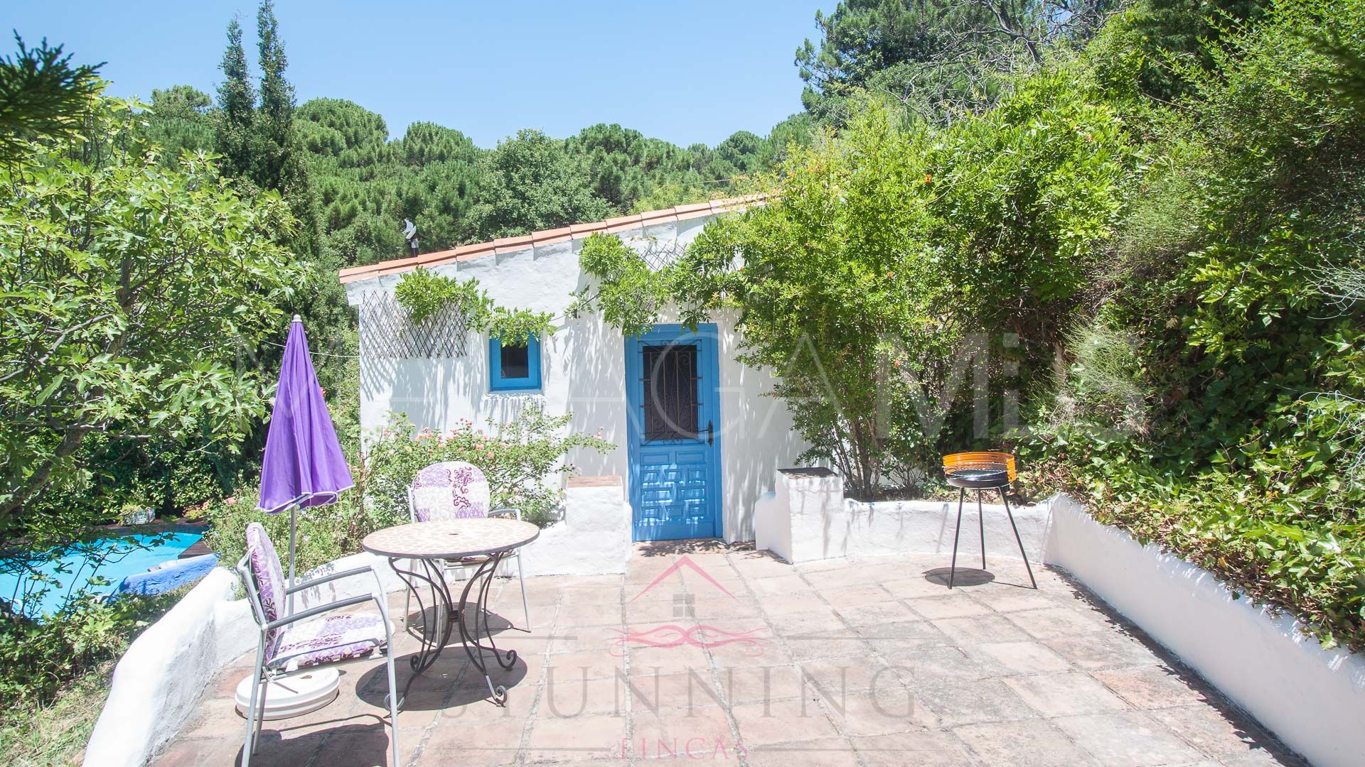 Finca for sale in Casares