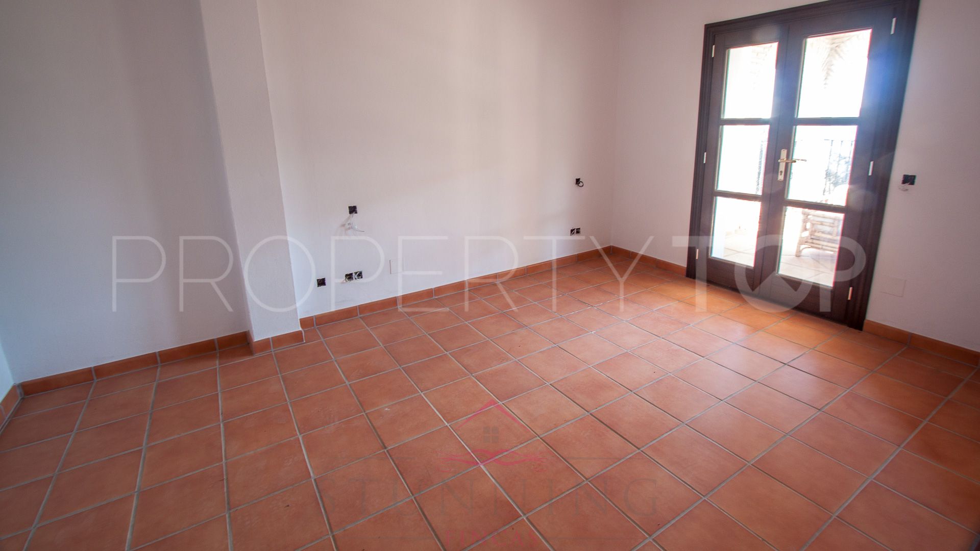 For sale finca in Casares Montaña with 4 bedrooms